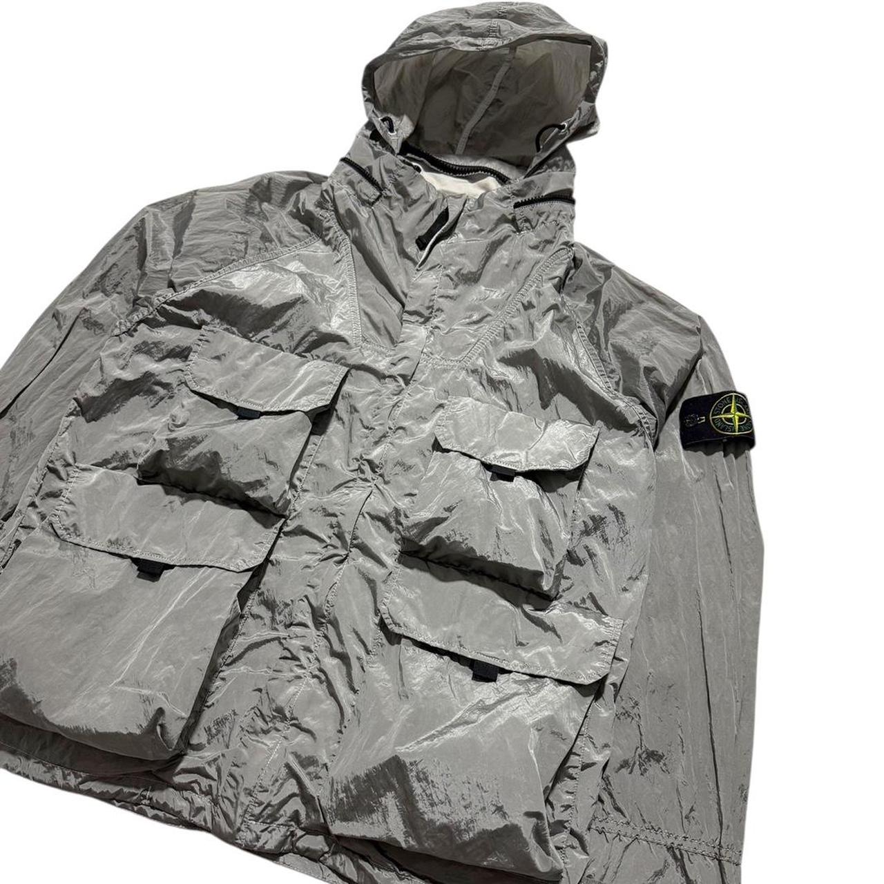 Stone Island Nylon Metal Watro Multipocket Jacket | Medium, Metallic Grey