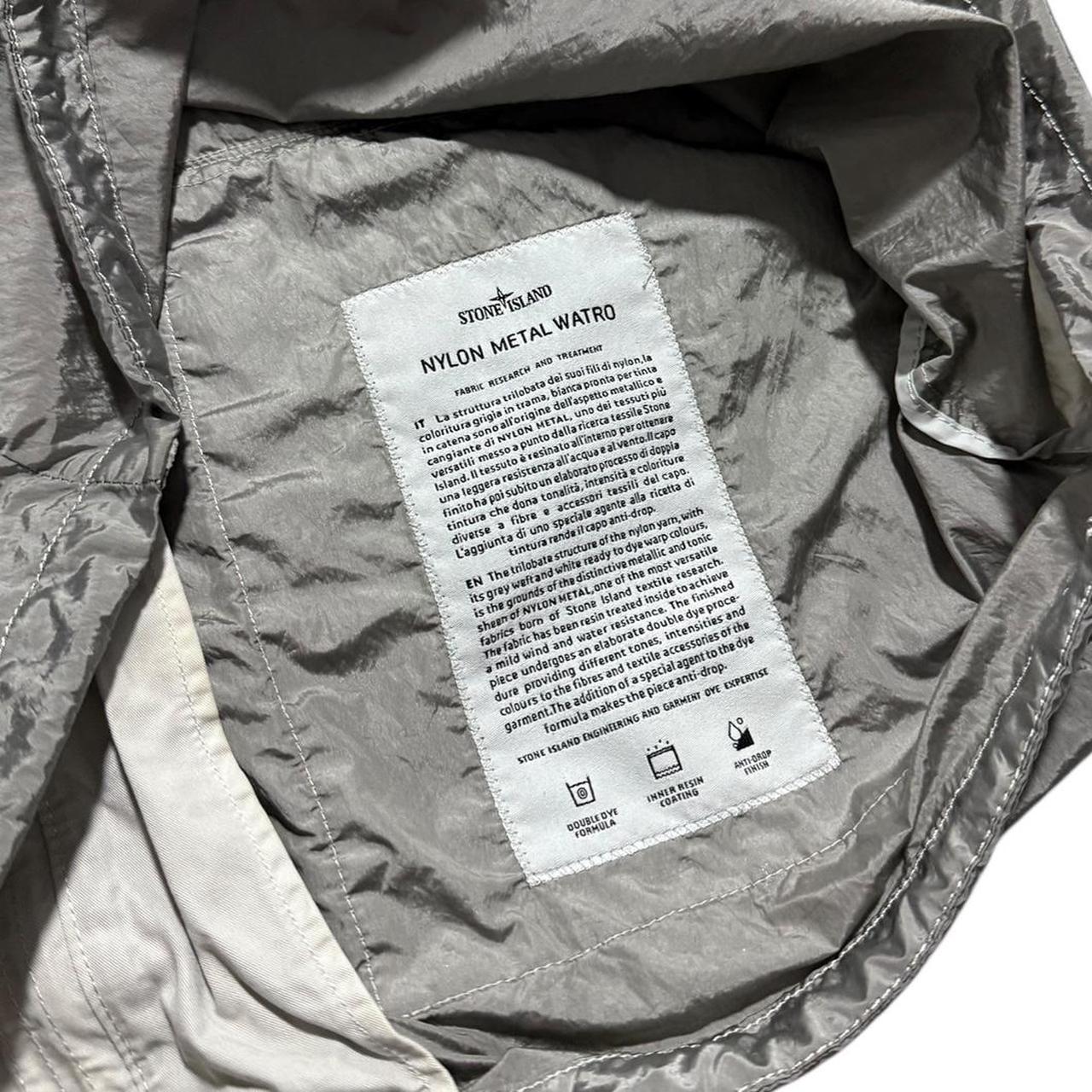 Stone Island Nylon Metal Watro Multipocket Jacket | Medium, Metallic Grey