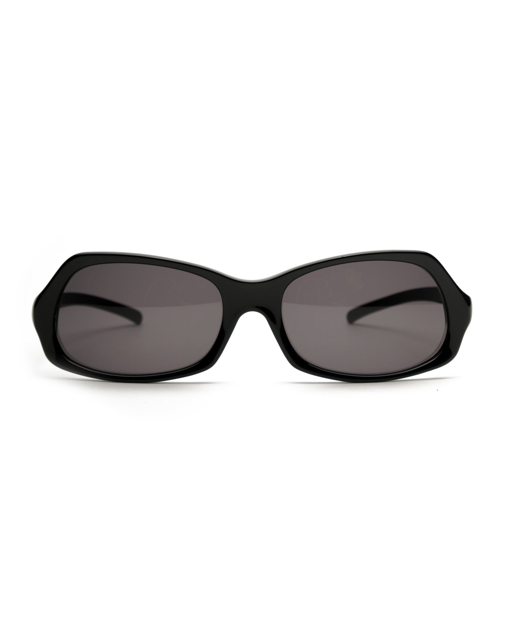 https://cdn.shopify.com/s/files/1/0818/5459/5398/files/prada-prada-spring-2001-sunglasses-vintage-su473-2133541.jpg?v=1778953739
