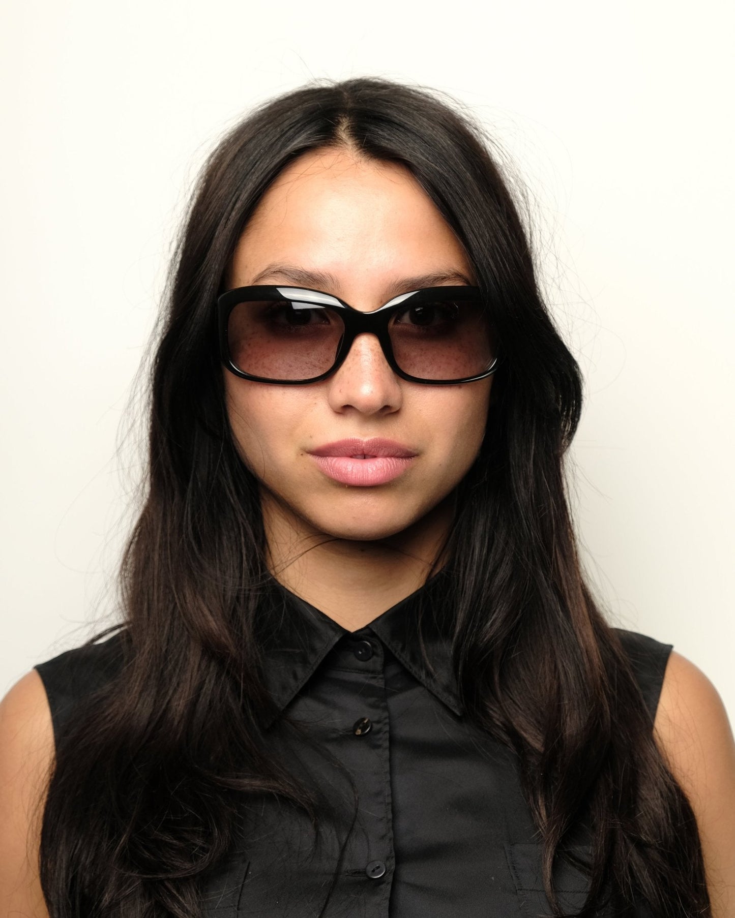 https://cdn.shopify.com/s/files/1/0818/5459/5398/files/ralph-lauren-ralph-lauren-sunglasses-vintage-su480-5315293.jpg?v=1778953711