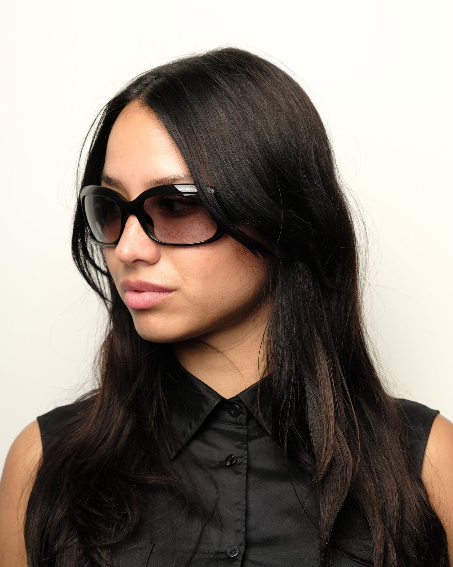 https://cdn.shopify.com/s/files/1/0818/5459/5398/files/ralph-lauren-ralph-lauren-sunglasses-vintage-su480-8921844.jpg?v=1778953713