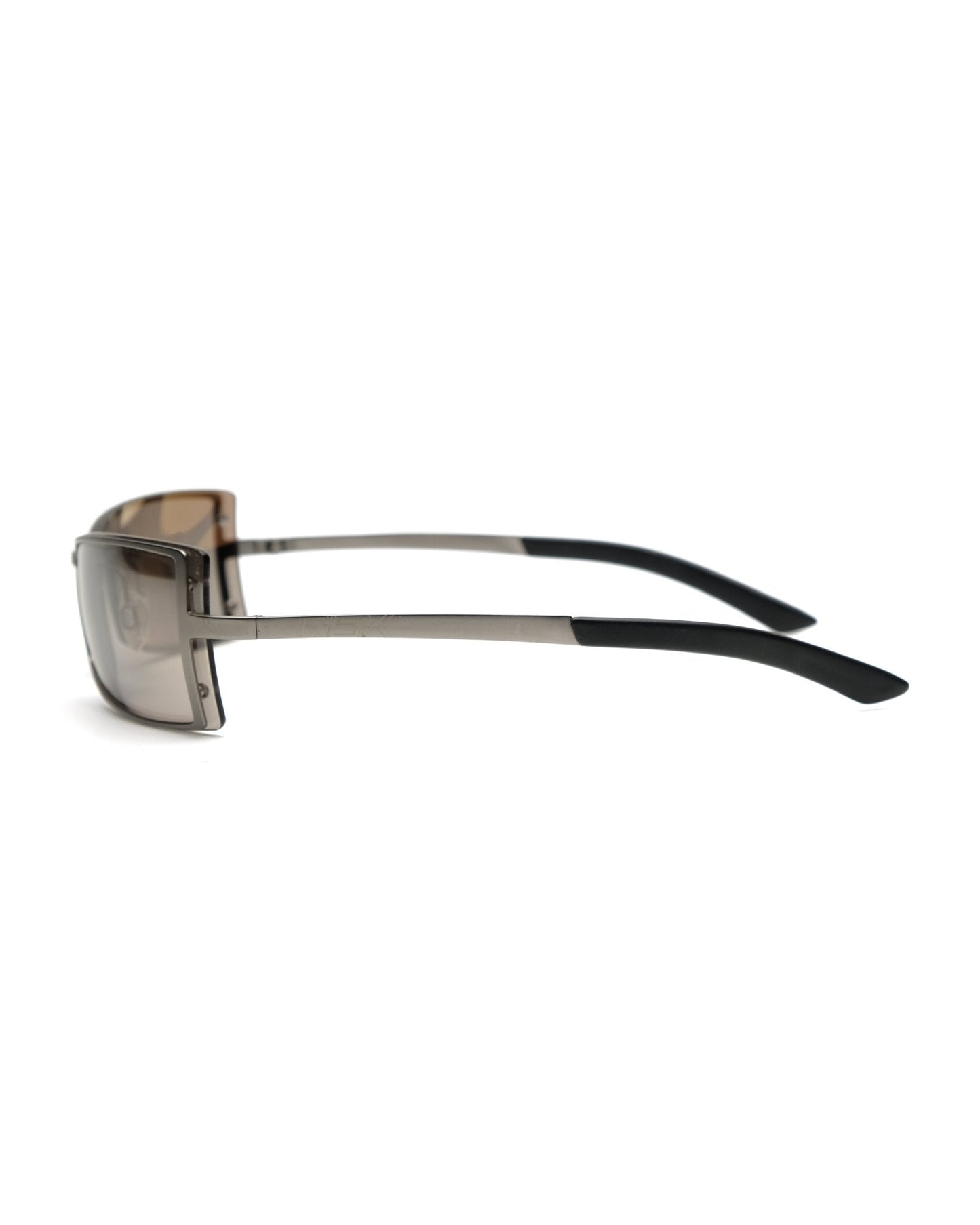 https://cdn.shopify.com/s/files/1/0818/5459/5398/files/reebok-reebok-sunglasses-vintage-su458-4762758.jpg?v=1778953772