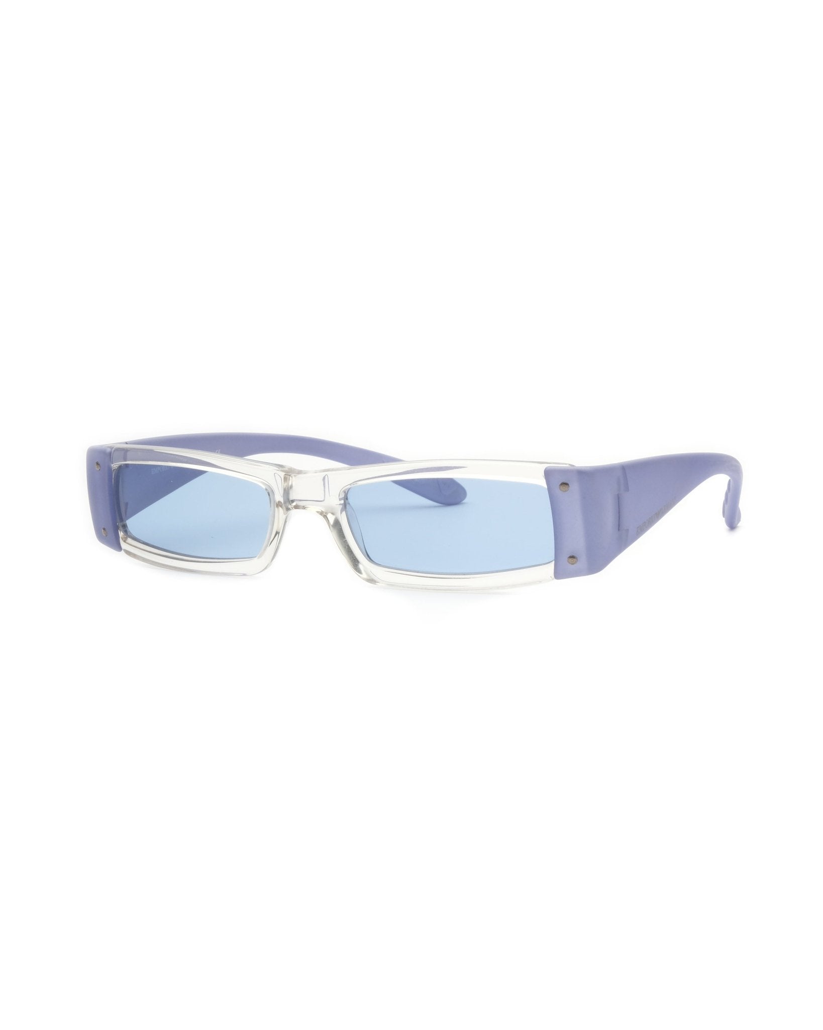 https://cdn.shopify.com/s/files/1/0818/5459/5398/files/runway-ss2001-emporio-armani-sunglasses-su154-947224.jpg?v=1745400007