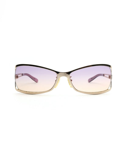 https://cdn.shopify.com/s/files/1/0818/5459/5398/files/ss2002-givenchy-sunglasses-su224-393428.jpg?v=1749227882