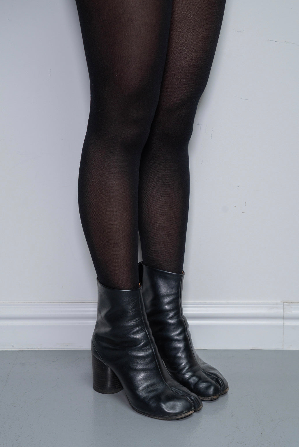 MARGIELA TABI BOOTS (EU 37.5) | DEFAULT TITLE, Black