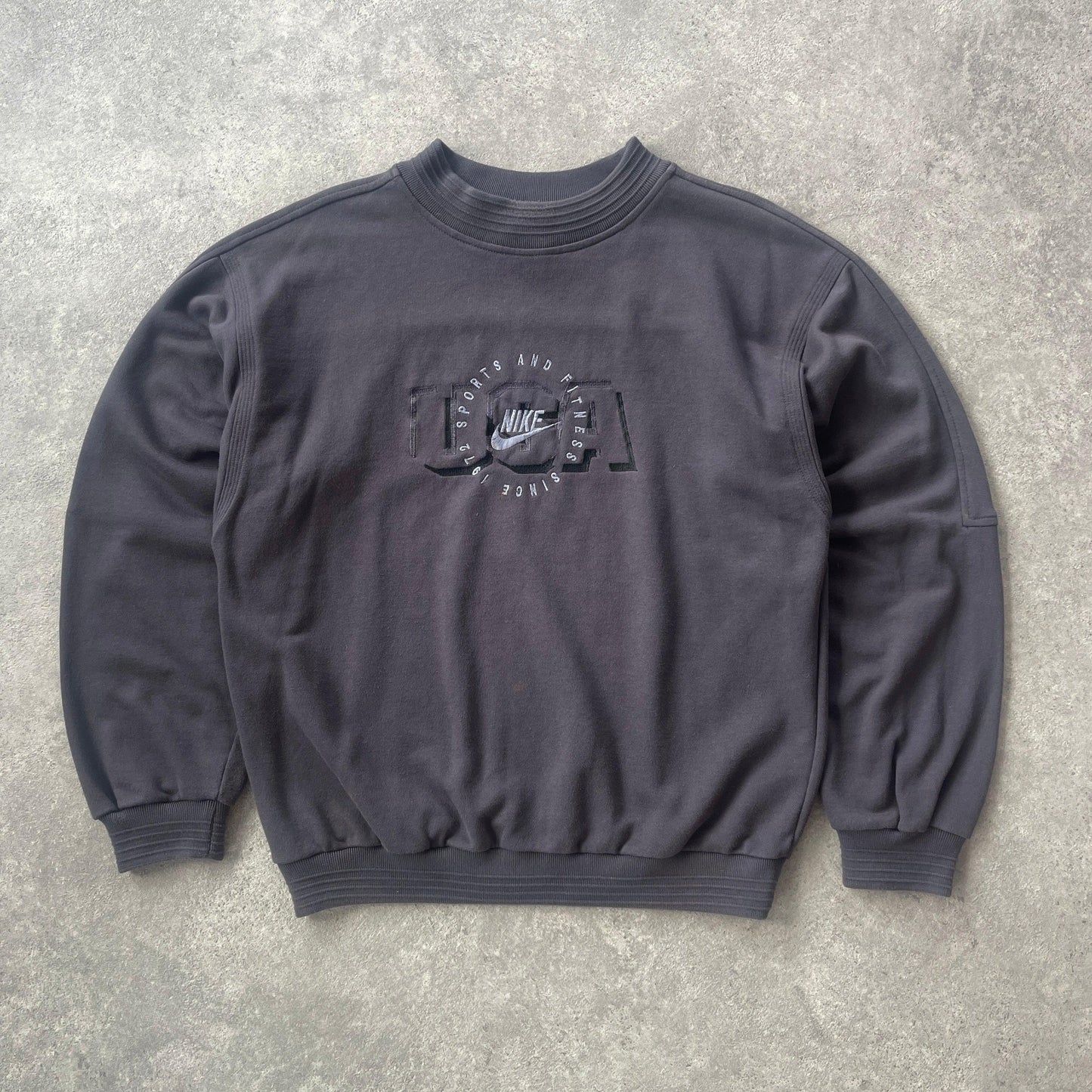 Nike RARE 1990s ‘ USA sports and fitness’ heavyweight embroidered sweatshirt (L) - Known Source