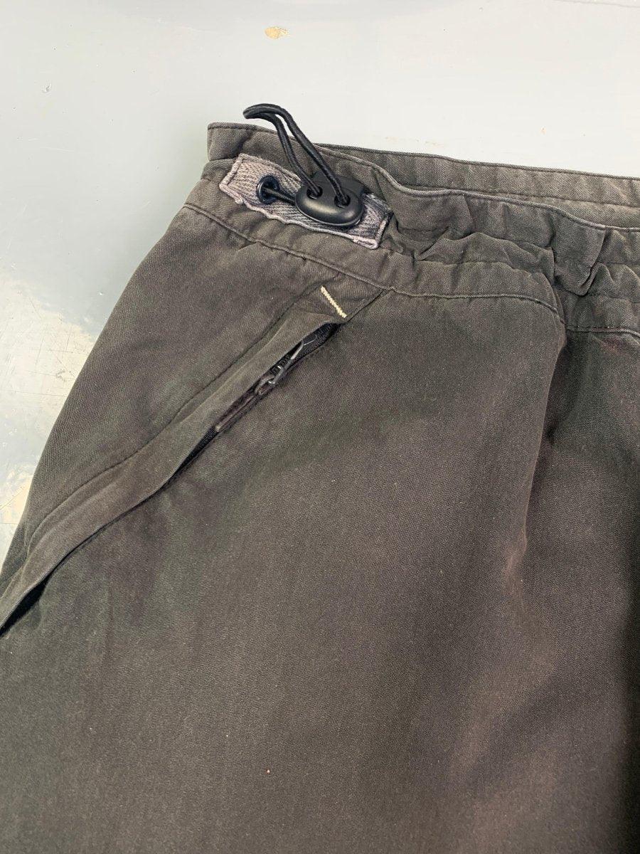 (30-34) John Richmond Early 2000s Washed Black Utility Cargo Shorts - Known Source