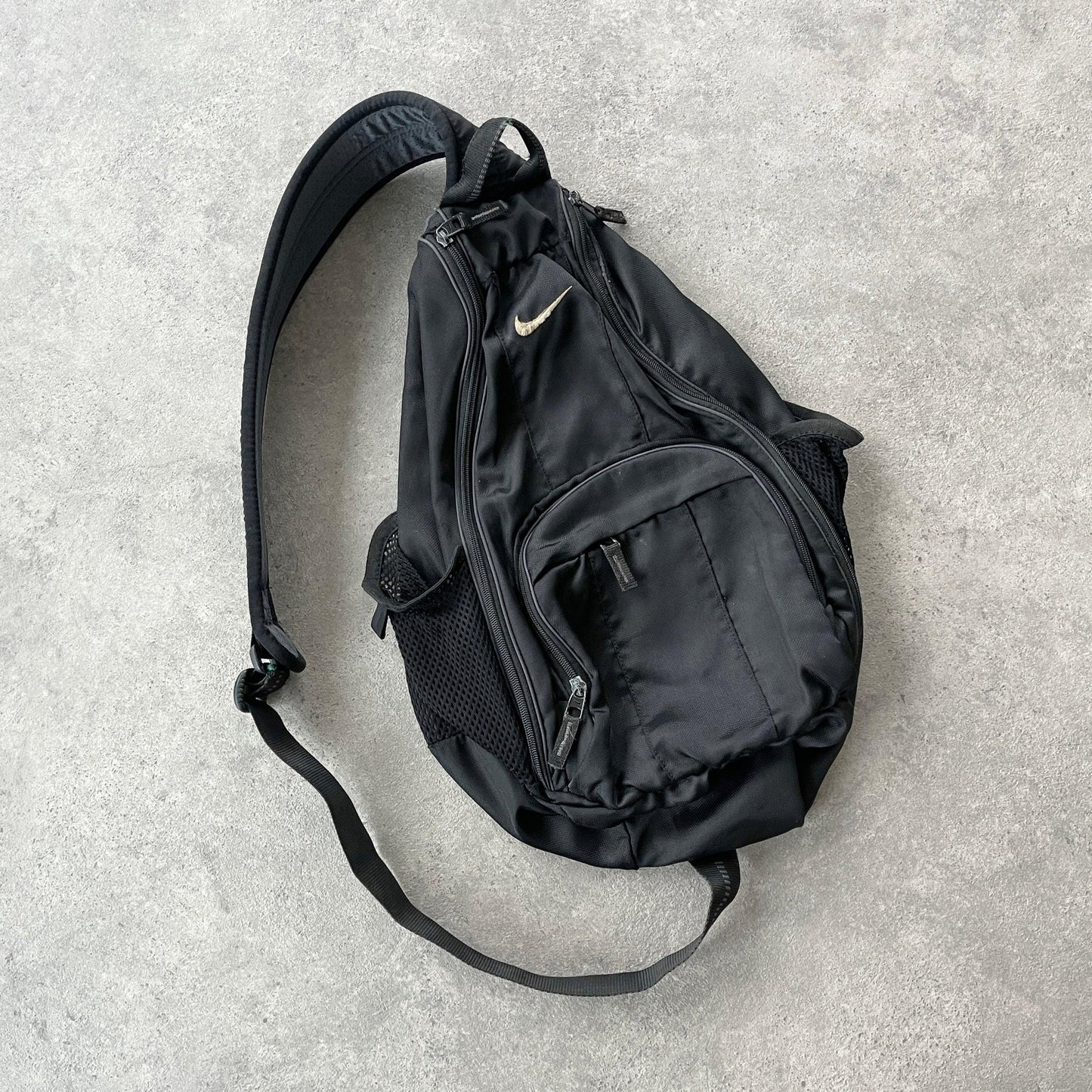 Nike 1990s technical tri-harness sling bag (21”x14”x7”) - Known Source