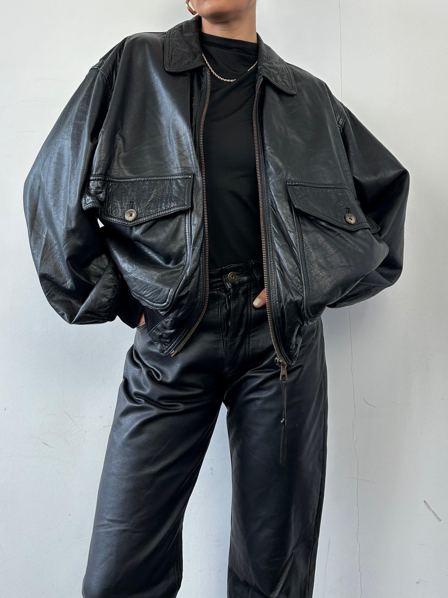 Vintage Leather Bomber Jacket - L - Known Source