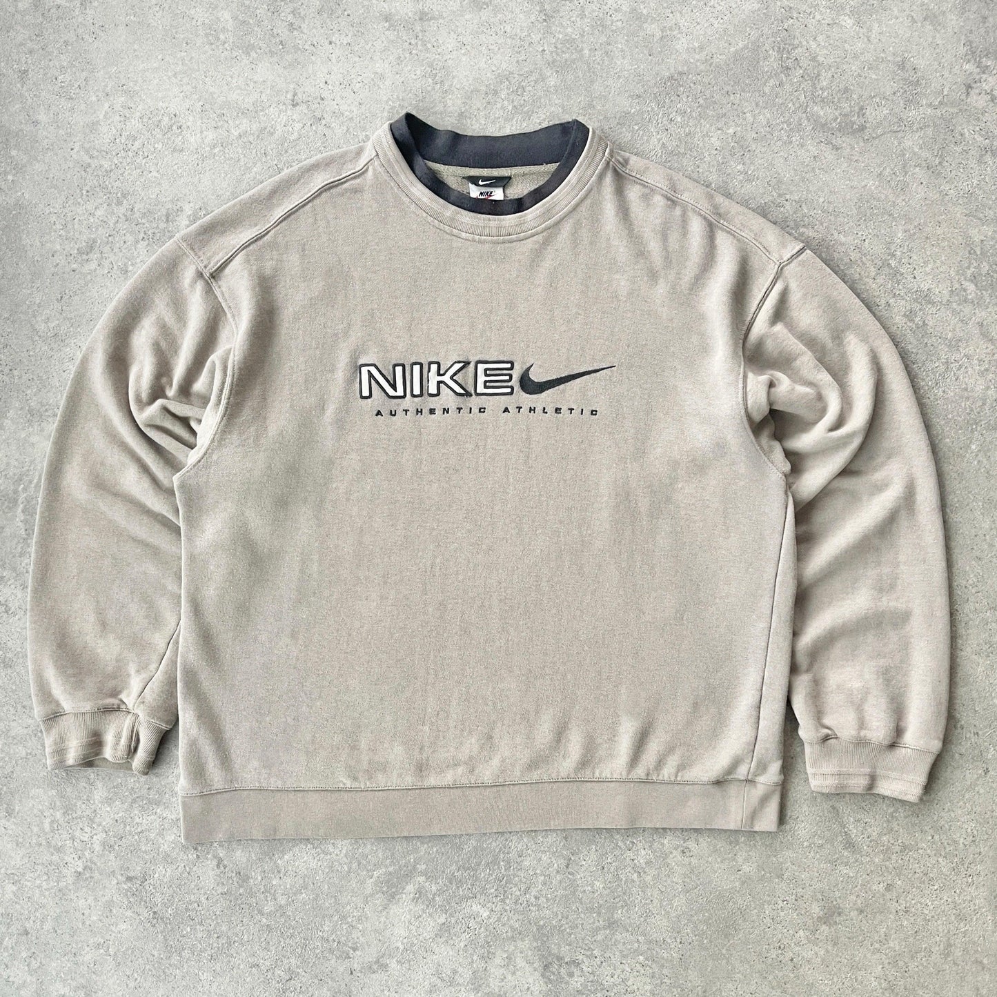 Nike RARE 1990s heavyweight embroidered sweatshirt (M) - Known Source