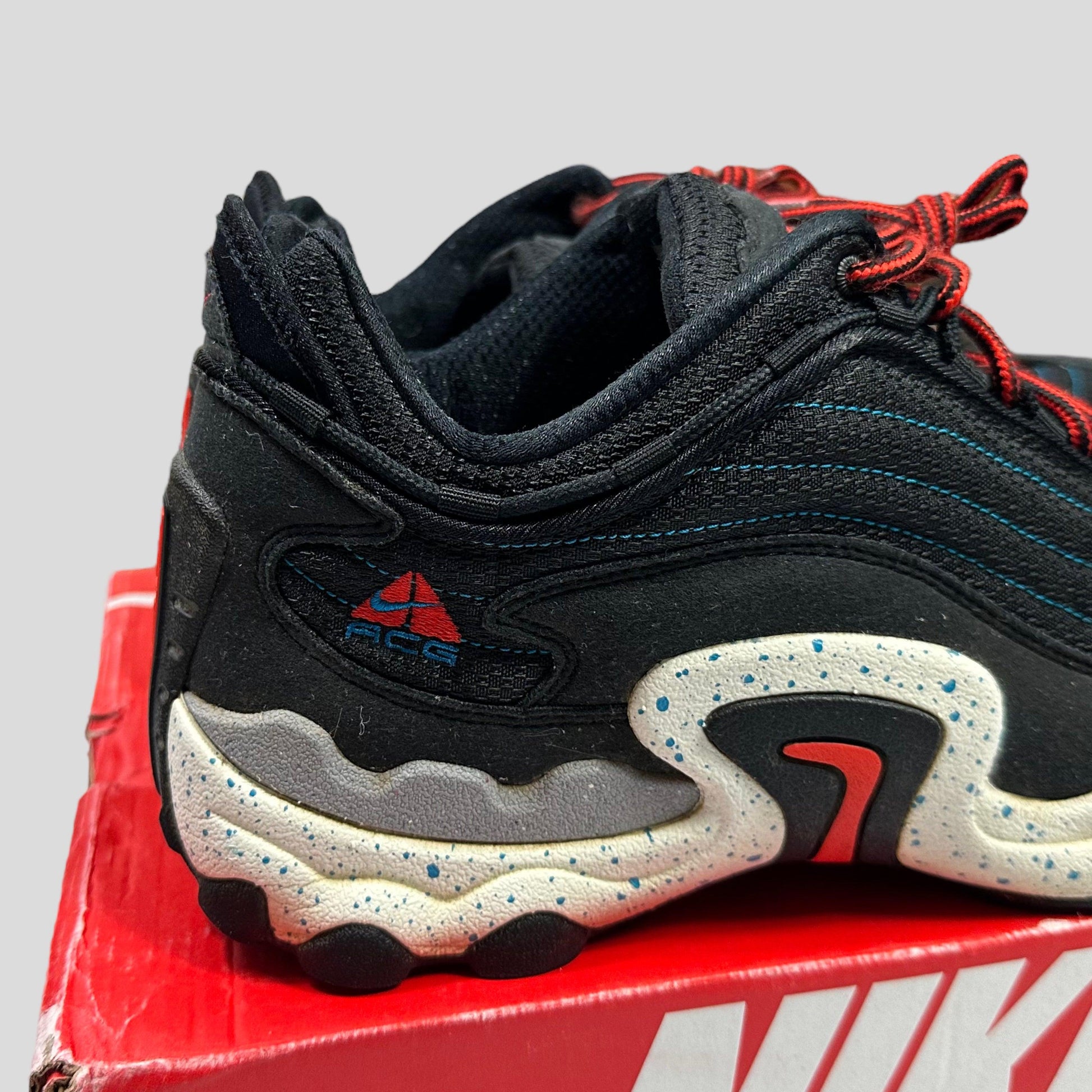 Nike ACG Air Skarn - UK10 - Known Source