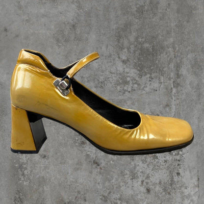 90'S PRADA MARY JANE LEATHER SQUARE-TOE HEELS - UK 4 - Known Source