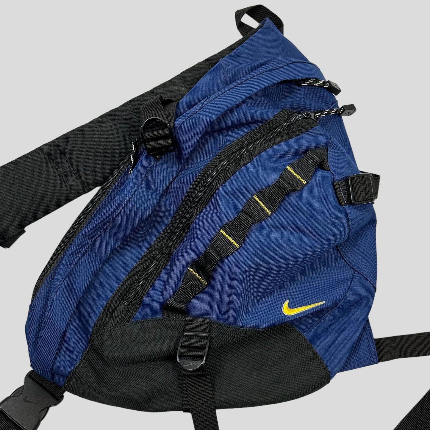 Nike 2001 Utility Tri-harness Slingbag - Known Source
