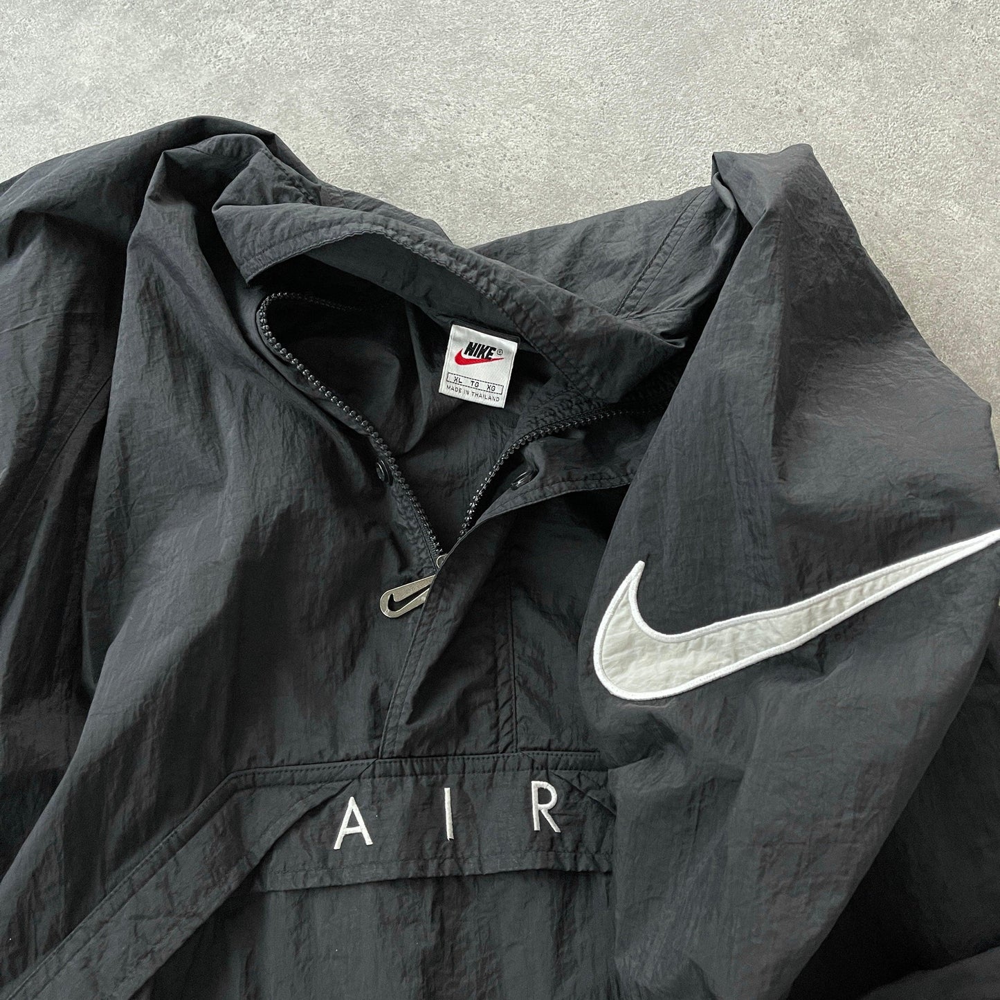 Nike Air 1990s lightweight embroidered shell jacket (XL) - Known Source