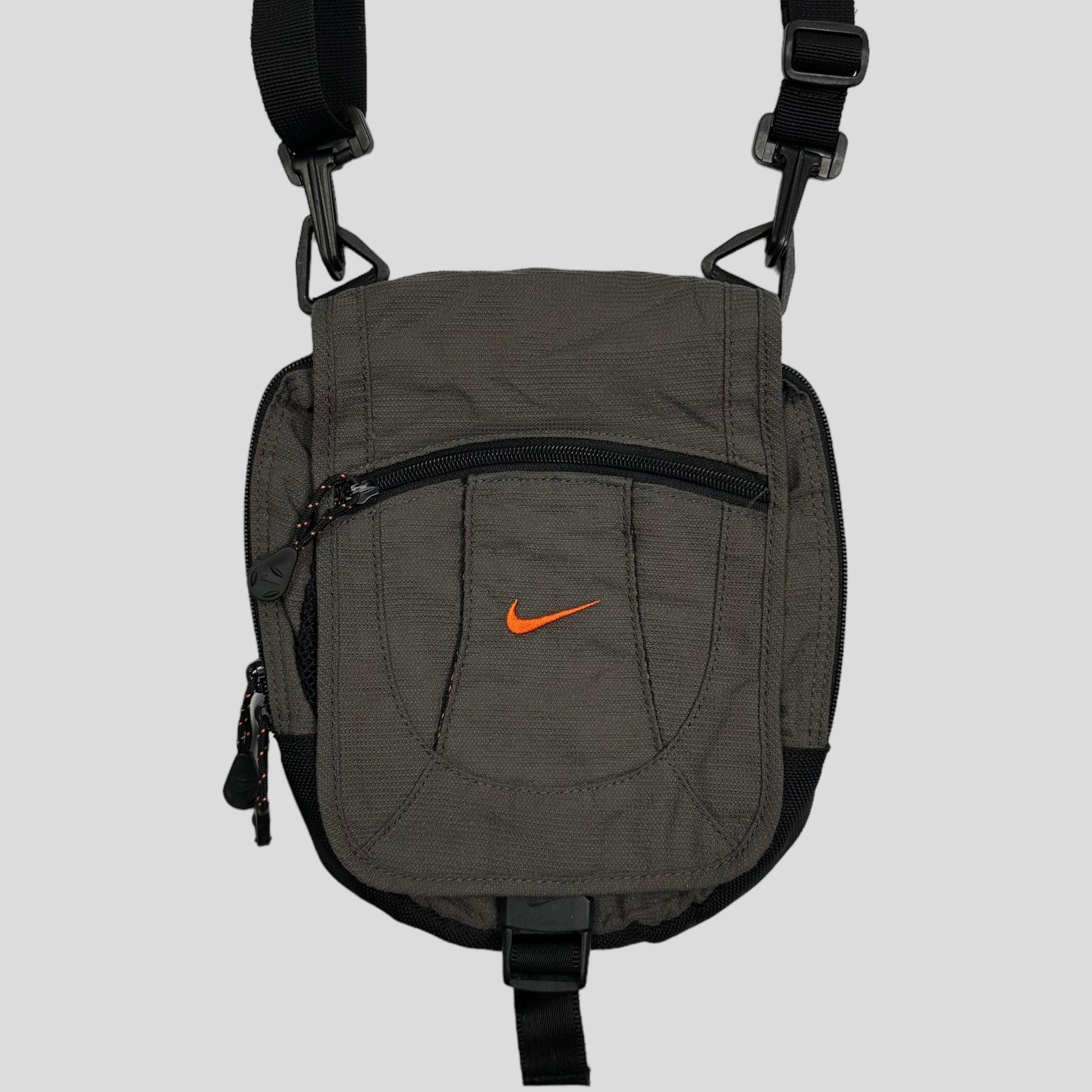 Nike 00’s Ripstop Utility Crossbody Bag - Known Source