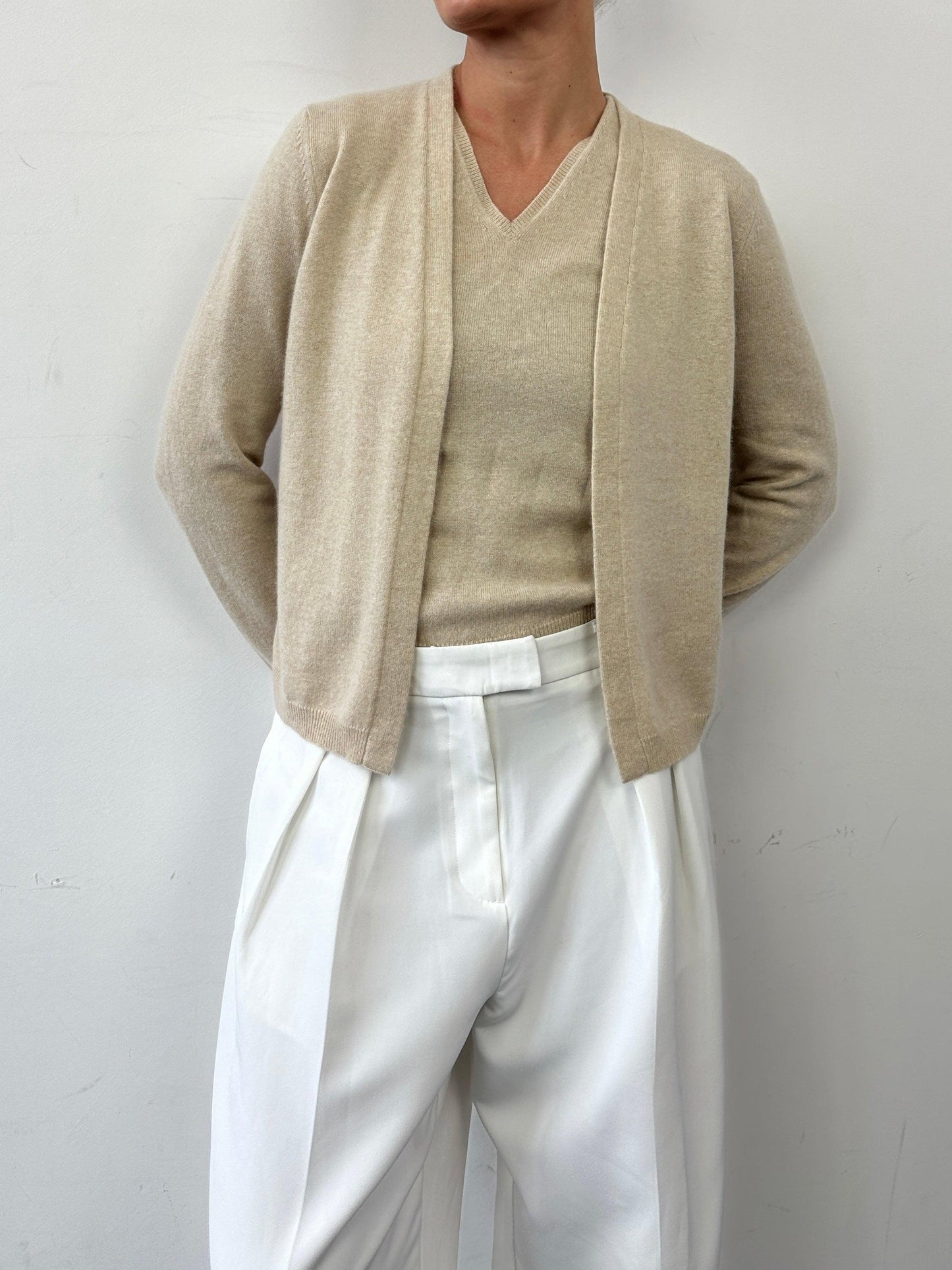 Max Mara Pure Cashmere Two Piece Jumper Cardigan Set - S - Known Source