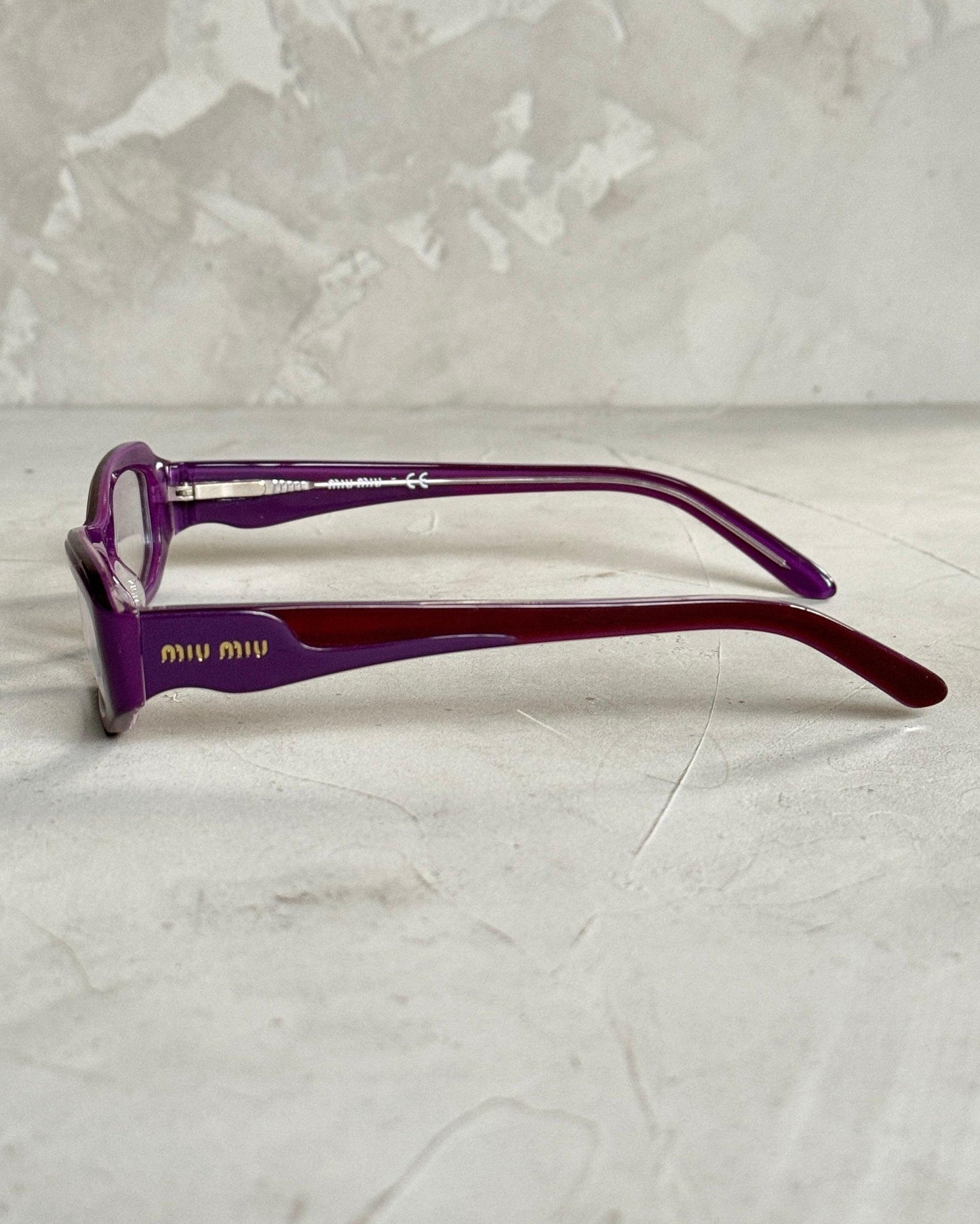 MIU MIU 90'S BAYONETTA GLASSES - Known Source