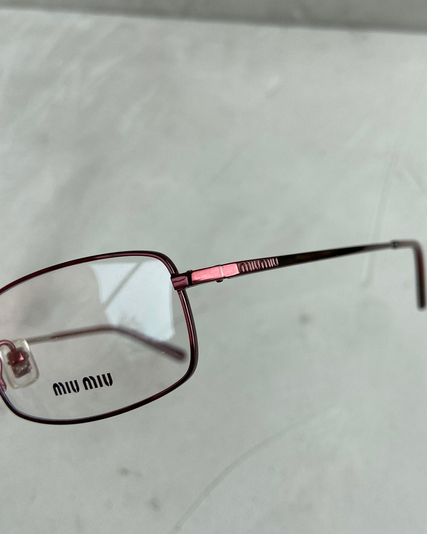 MIU MIU 90'S BAYONETTA GLASSES - Known Source