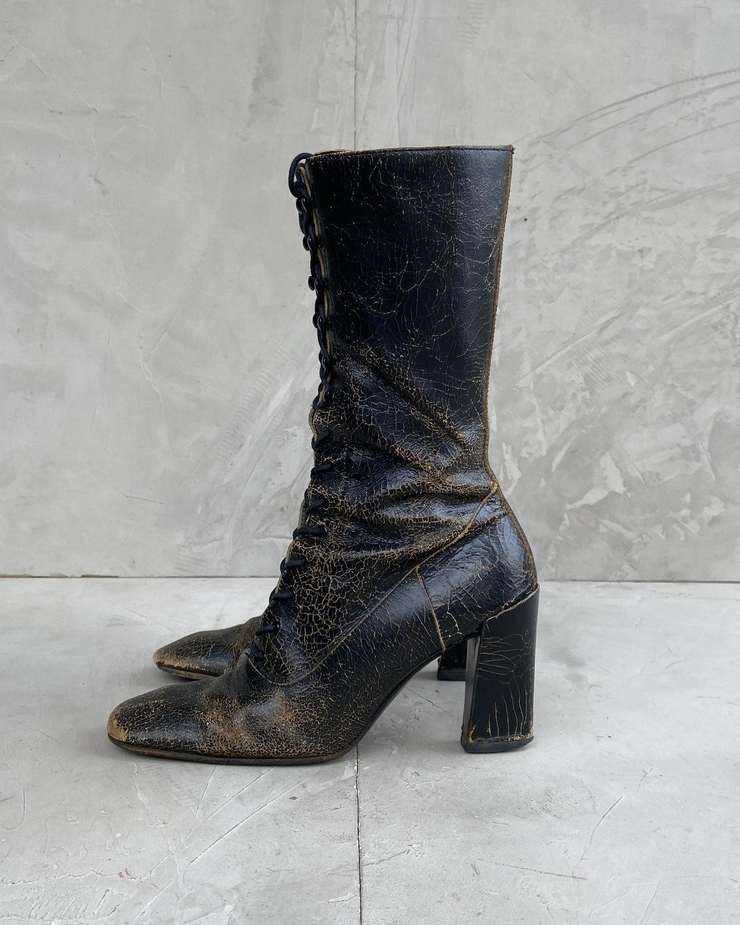 MIU MIU FW2001 CRACKED LEATHER LACE-UP BOOTS - EU 38 / UK 5 - Known Source