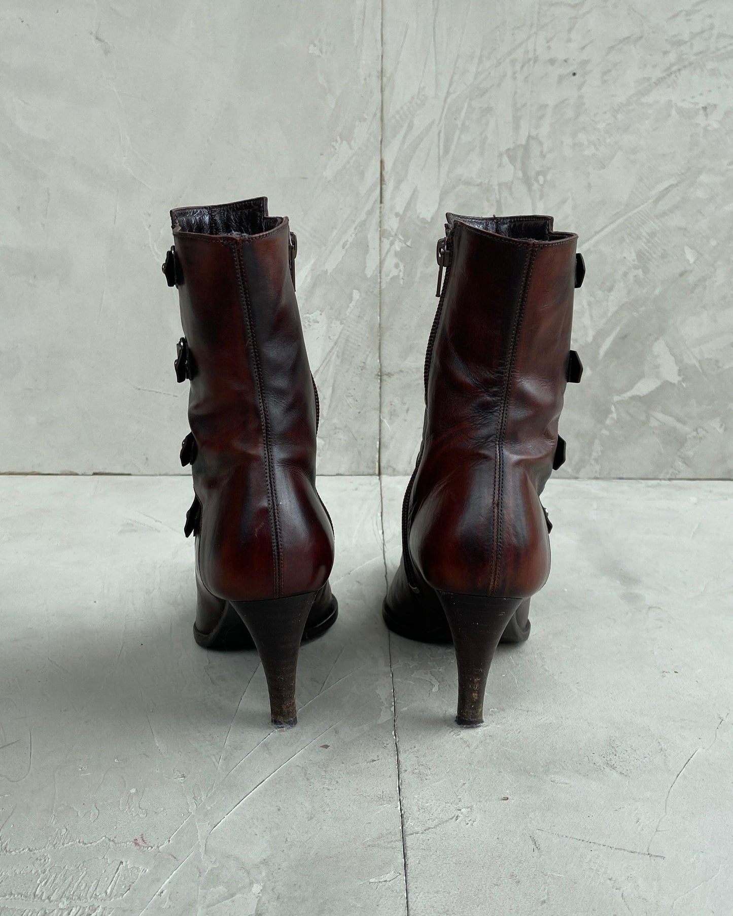 BALENCIAGA 1990'S BUCKLE LEATHER HEELED BOOTS - EU 36 / UK 3 - Known Source