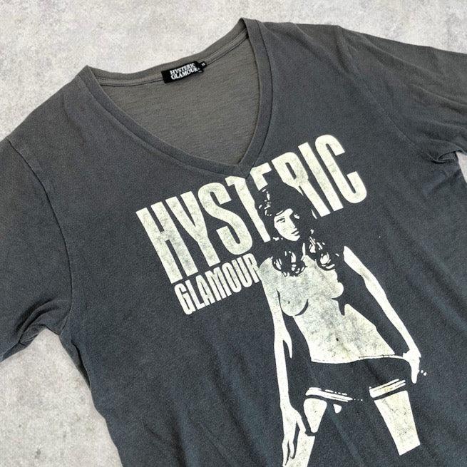 Hysteric Glamour Graphic V-Neck T shirt - Known Source