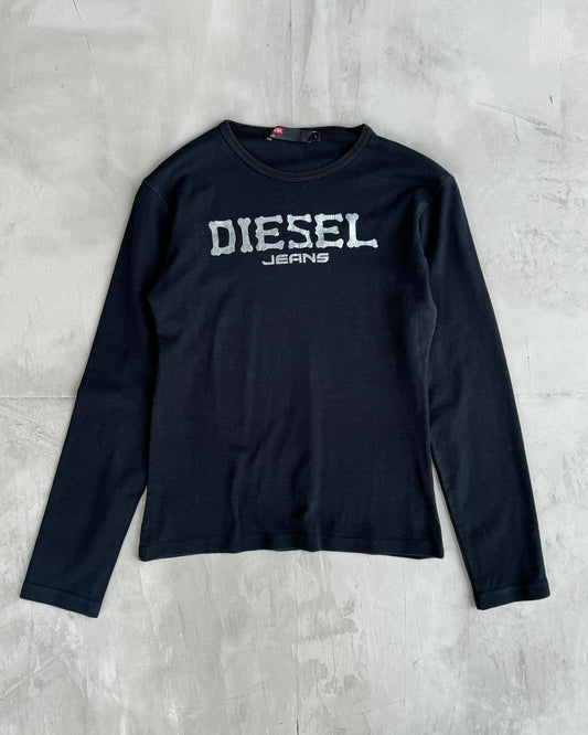 DIESEL JEANS SILVER SPELLOUT LOGO TOP - L - Known Source