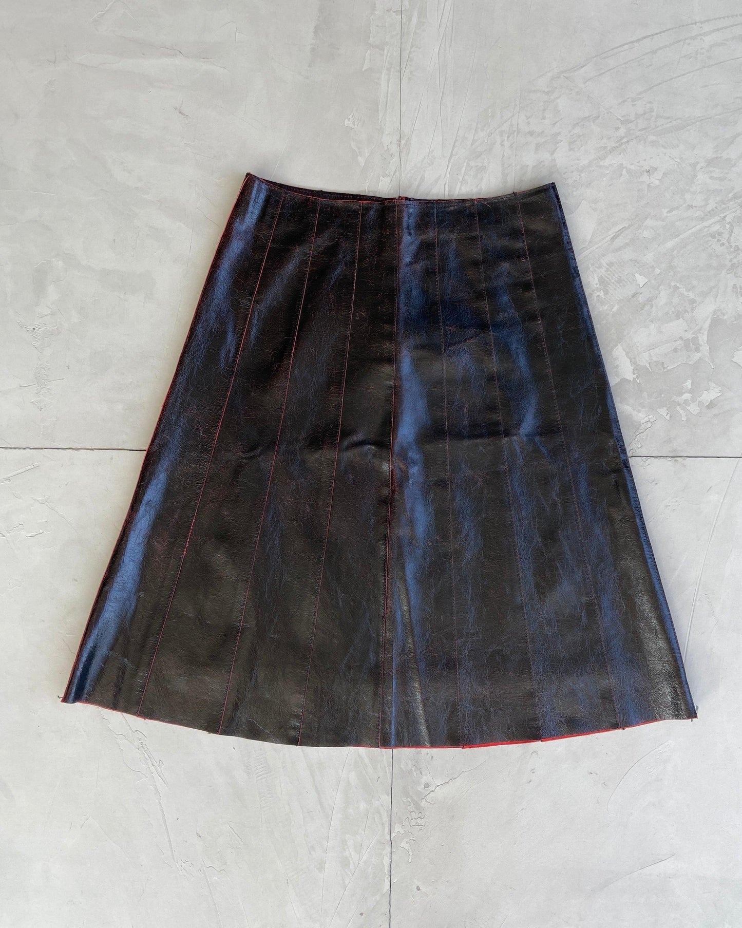 MUXART CRACKED LEATHER SKIRT - EU 42 / UK 14 - Known Source