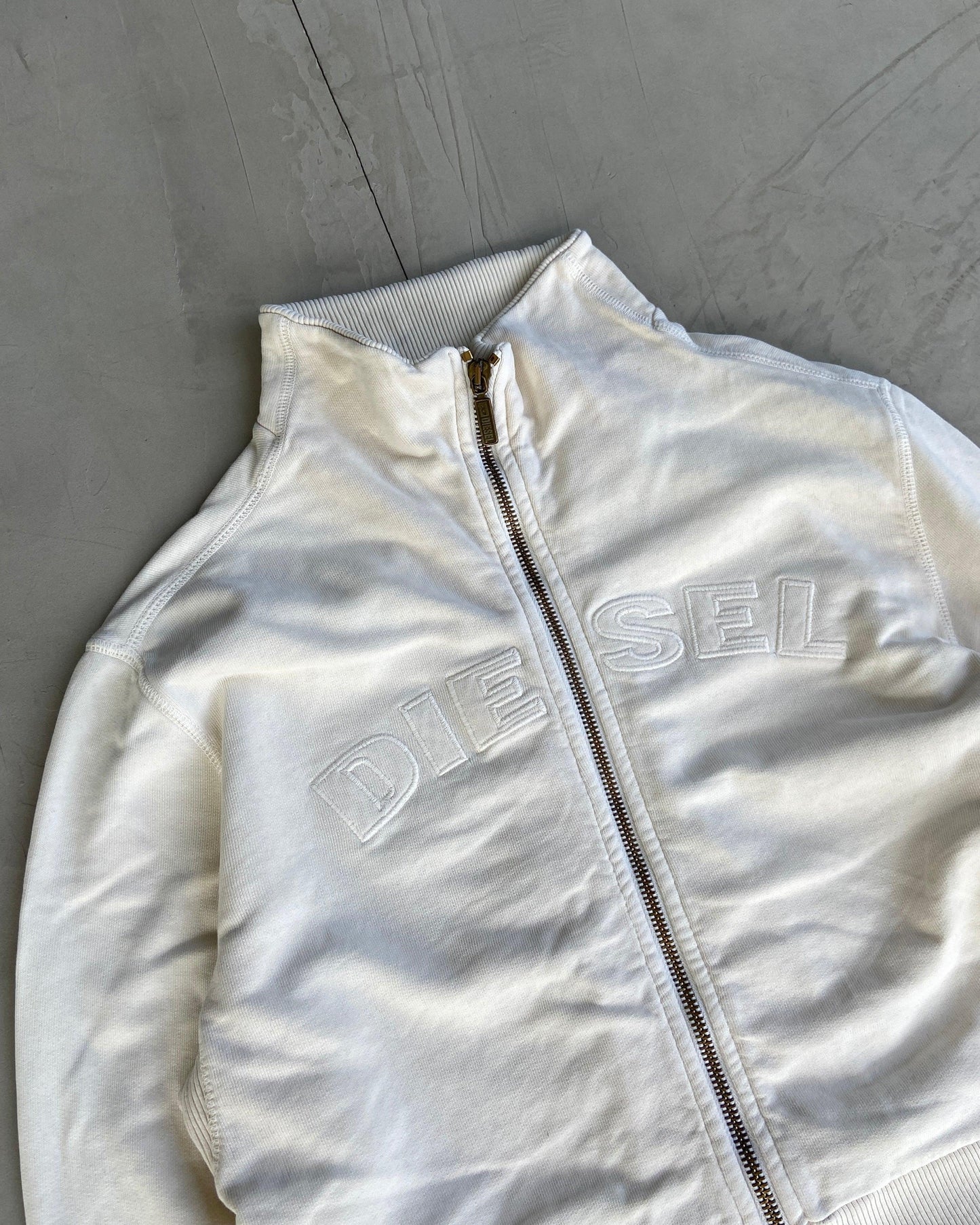 DIESEL WHITE LOGO ZIP UP SWEATSHIRT - M/L - Known Source