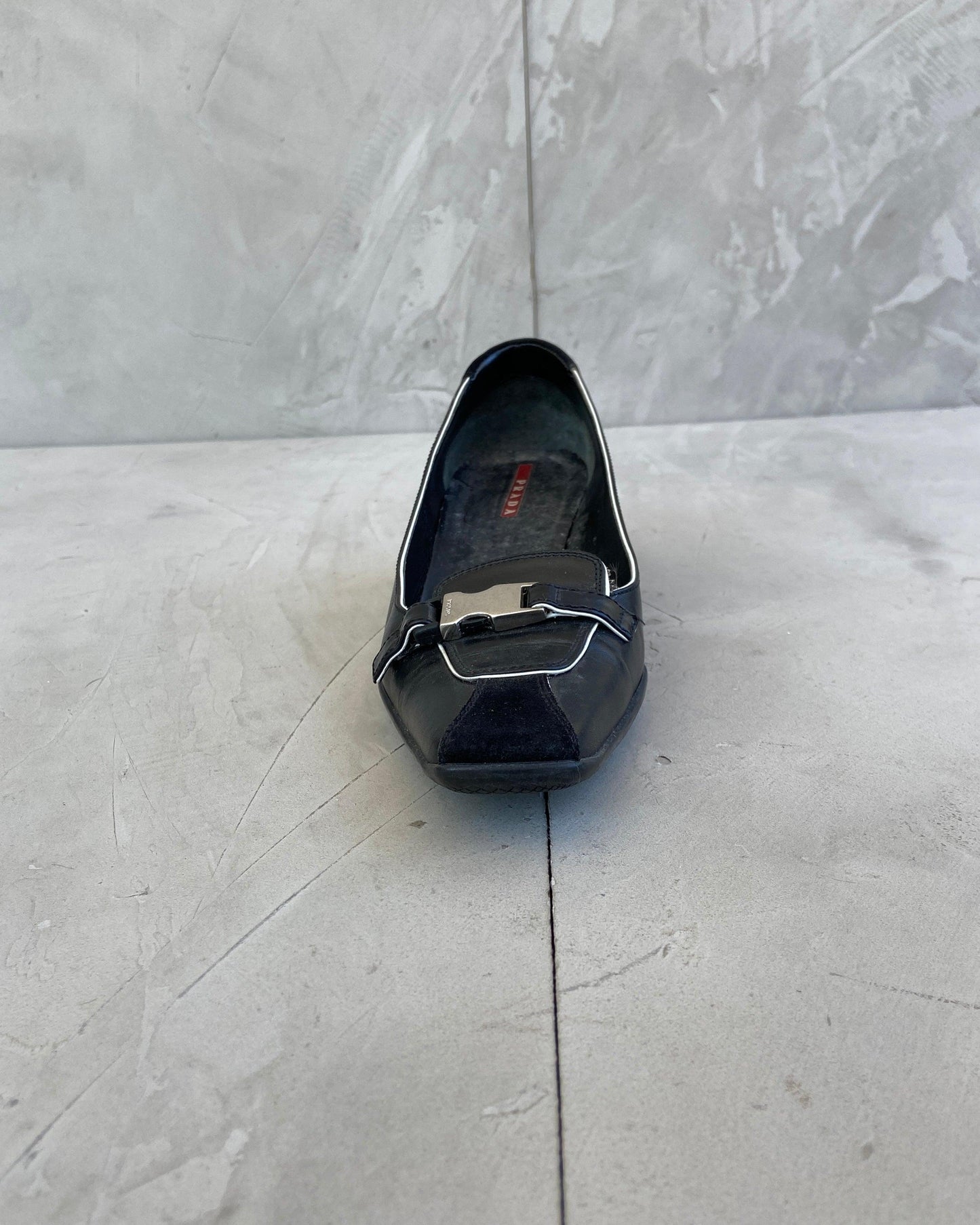 PRADA LEATHER AND SUEDE 'CLIP' KITTEN HEELS - EU 36 - Known Source