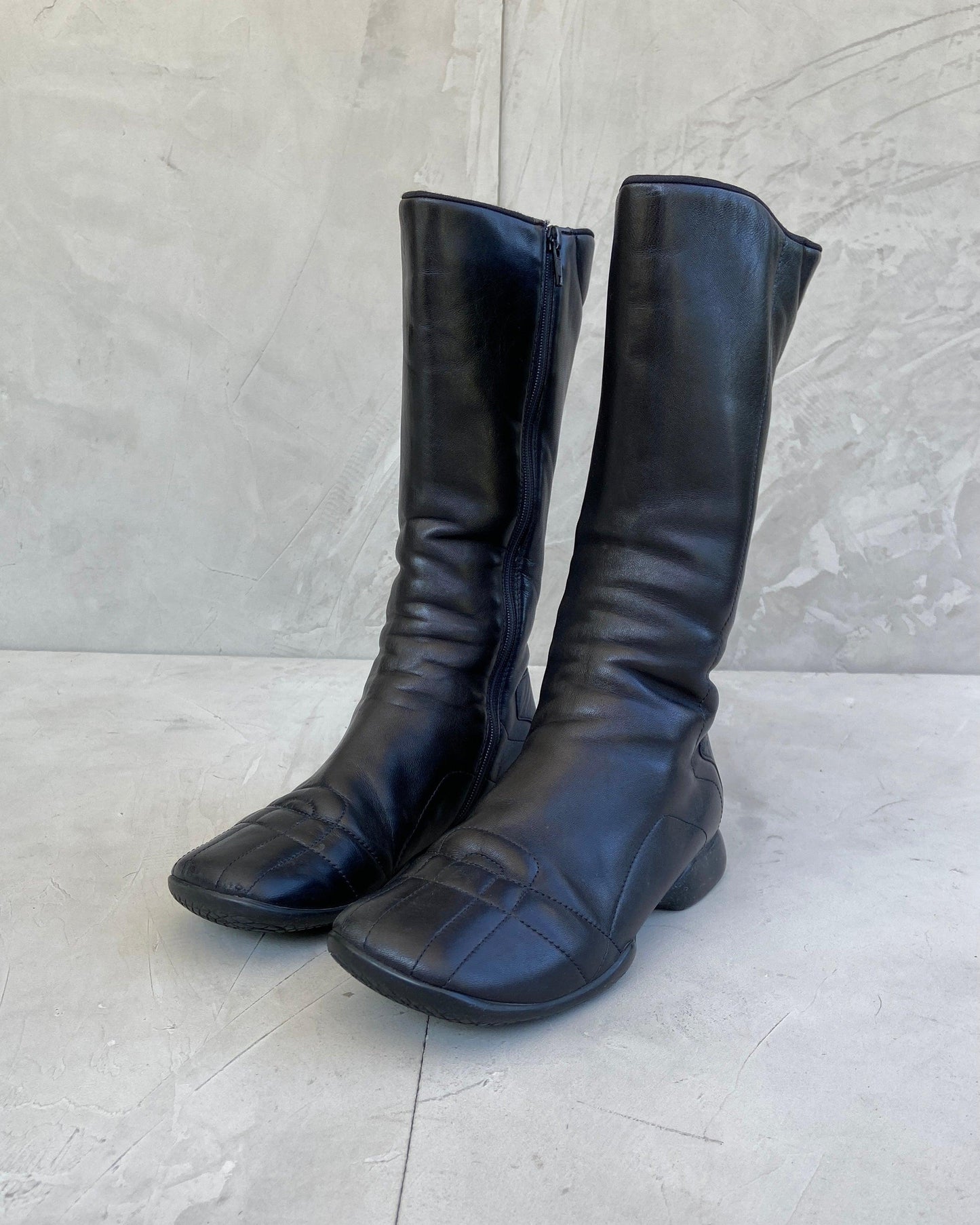 PRADA SPORT 90'S SQUARE LEATHER BOOTS - EU 35.5 / UK 3 - Known Source