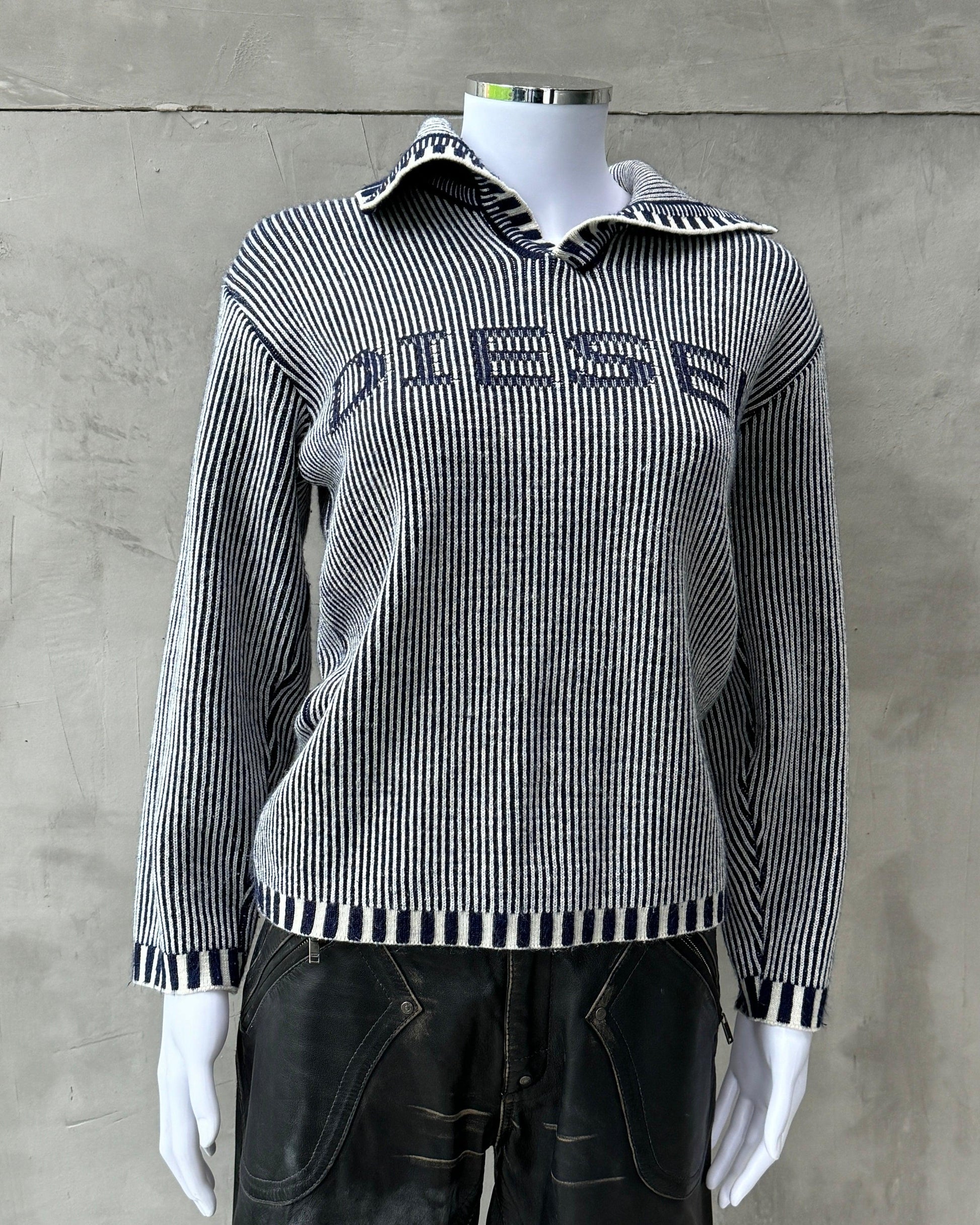 DIESEL RIBBED KNIT SPELLOUT LOGO PULLOVER SWEATSHIRT - S/M - Known Source