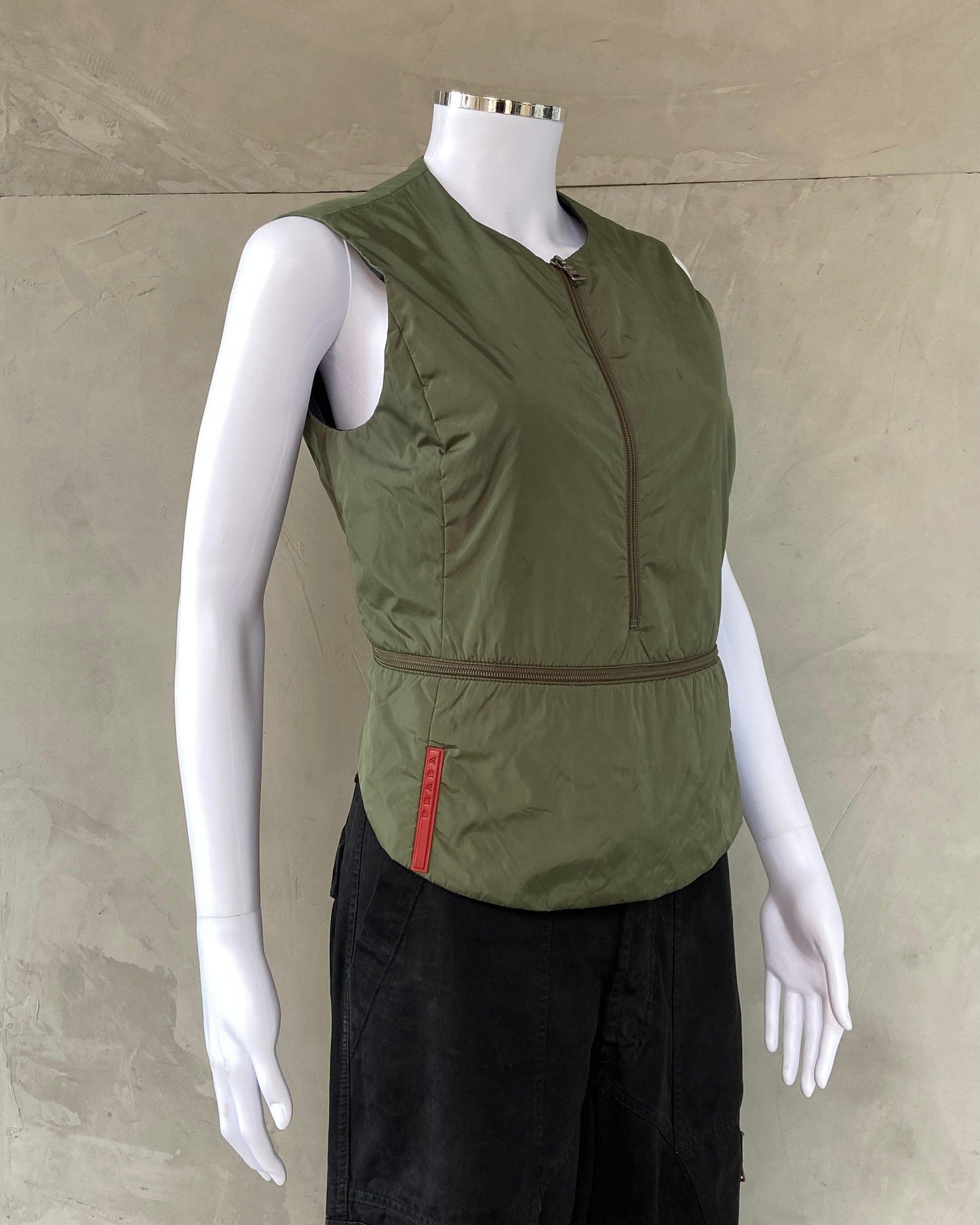 PRADA FW1999 2-IN-1 NYLON BACKLESS VEST & BAG - Known Source