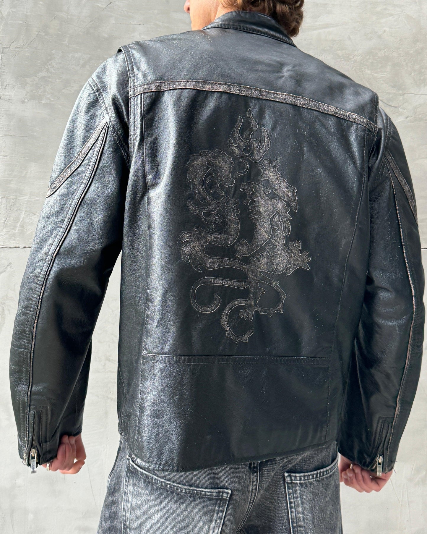 WILSONS 90'S DRAGON BLACK LEATHER JACKET - L - Known Source