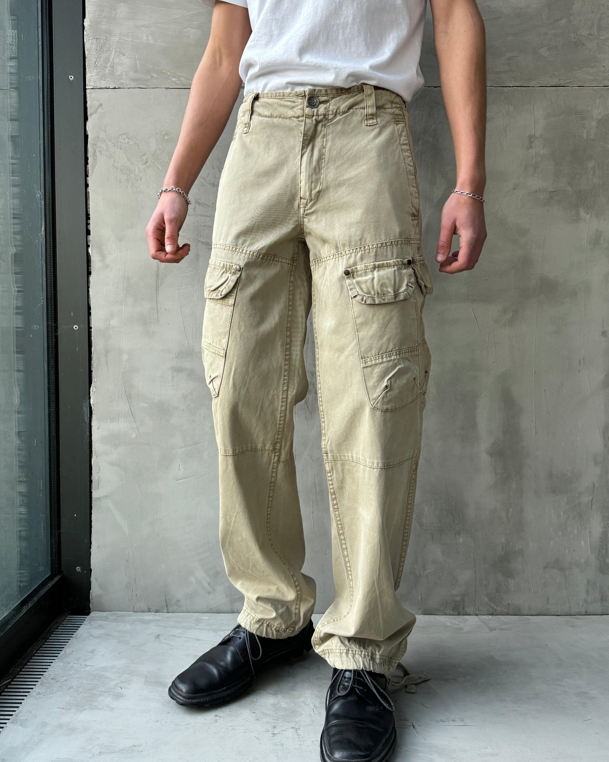 SCHOTT NYC CARGO TROUSERS - W31 - Known Source