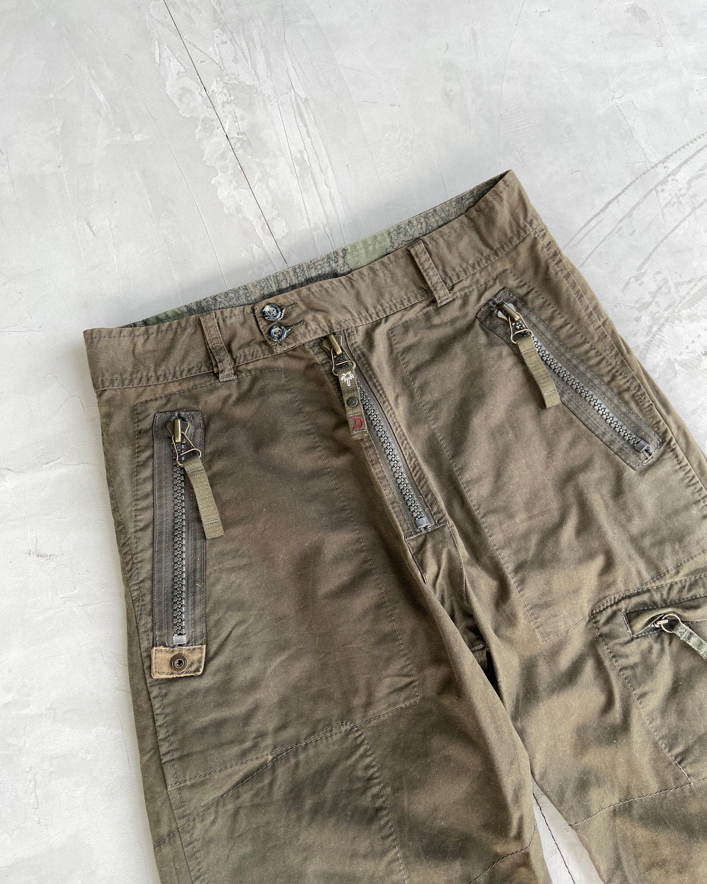 DIESEL 2000'S CARGO MULTIPOCKET TROUSERS - M - Known Source