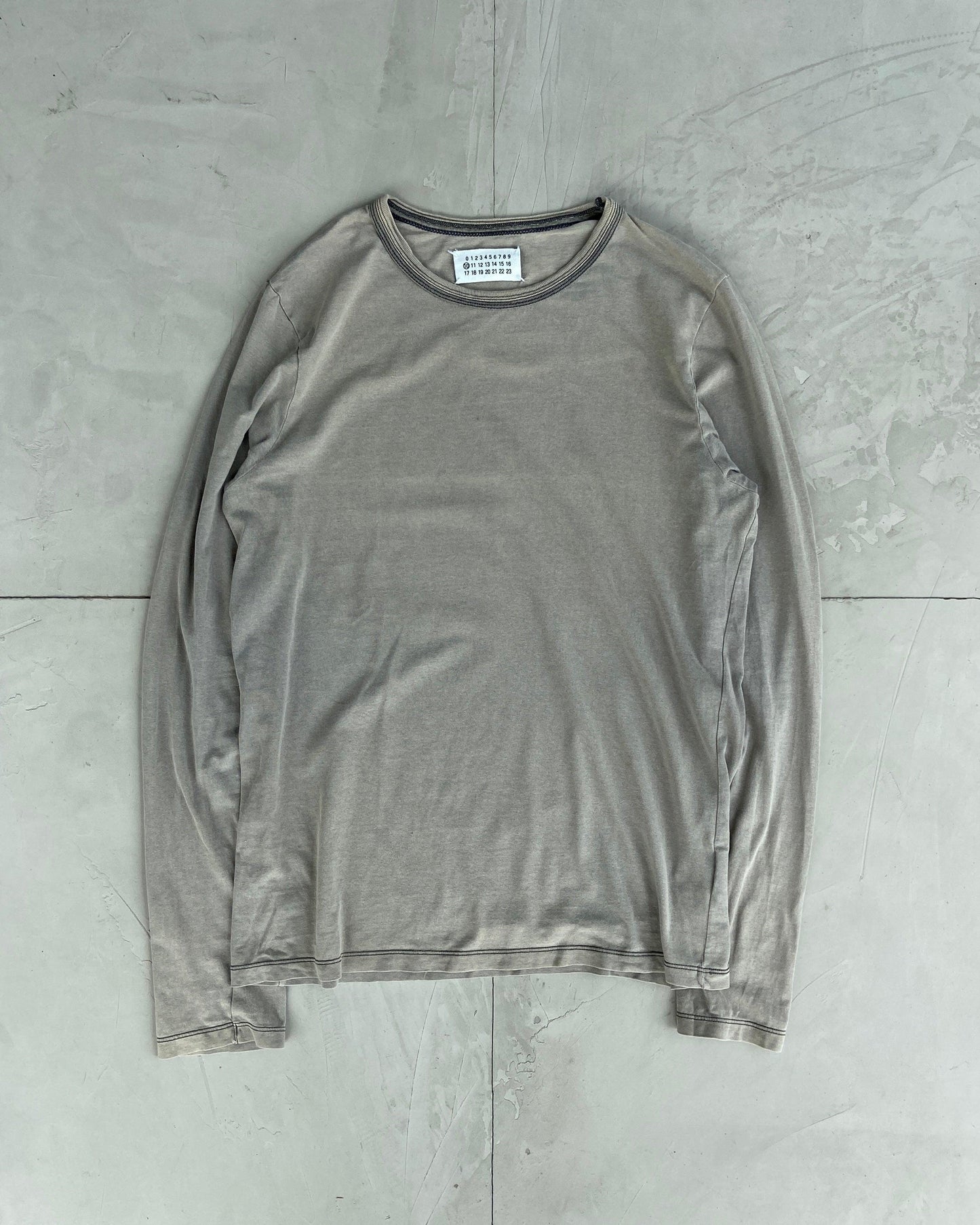 MAISON MARGIELA LONG SLEEVE TEE - L - Known Source