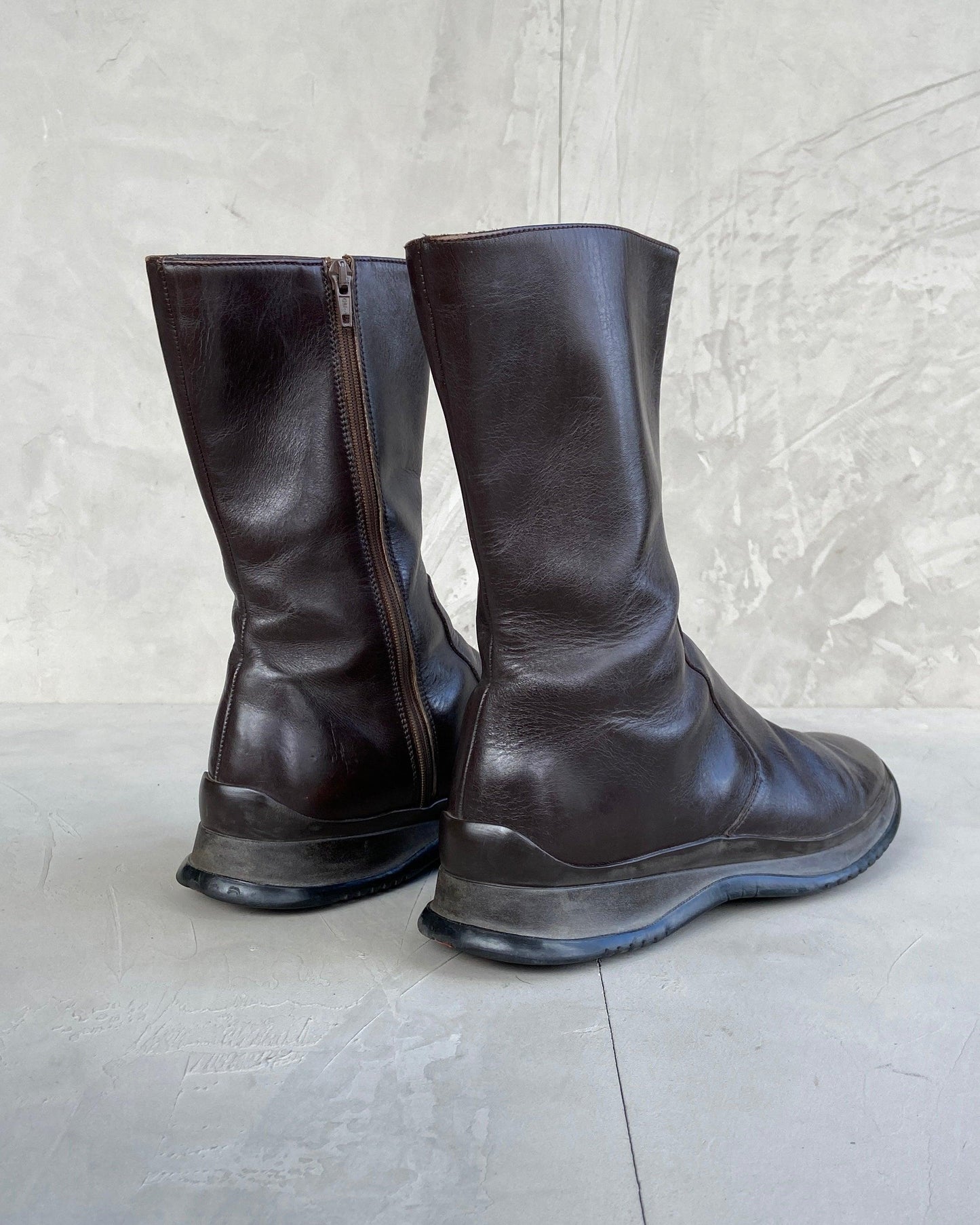 PRADA BROWN LEATHER CHUNKY SOLE BOOTS - EU 40 / UK 7 - Known Source