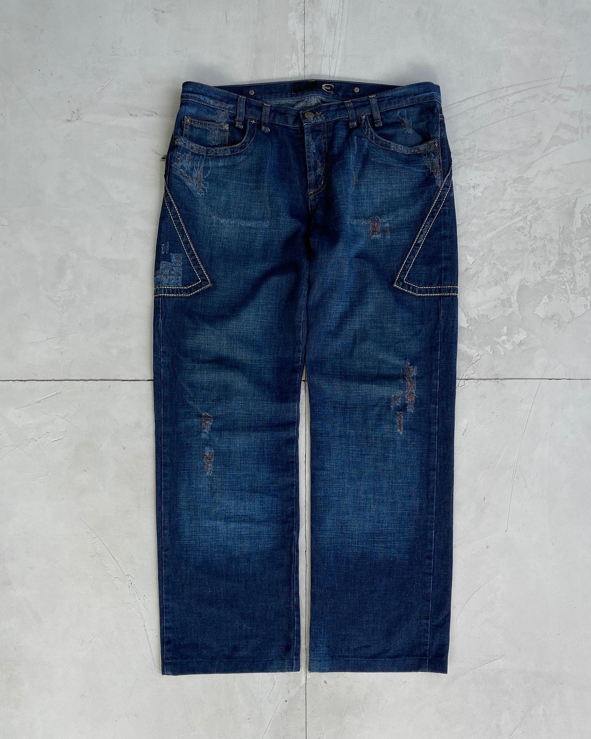 JUST CAVALLI DISTRESSED JEANS - W36" - Known Source