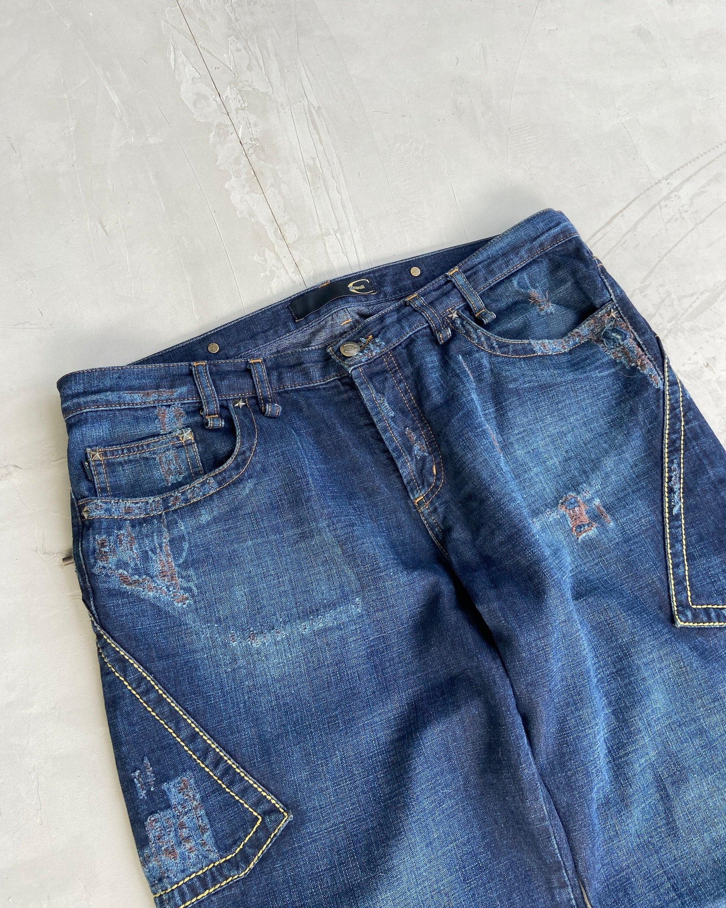 JUST CAVALLI DISTRESSED JEANS - W36" - Known Source