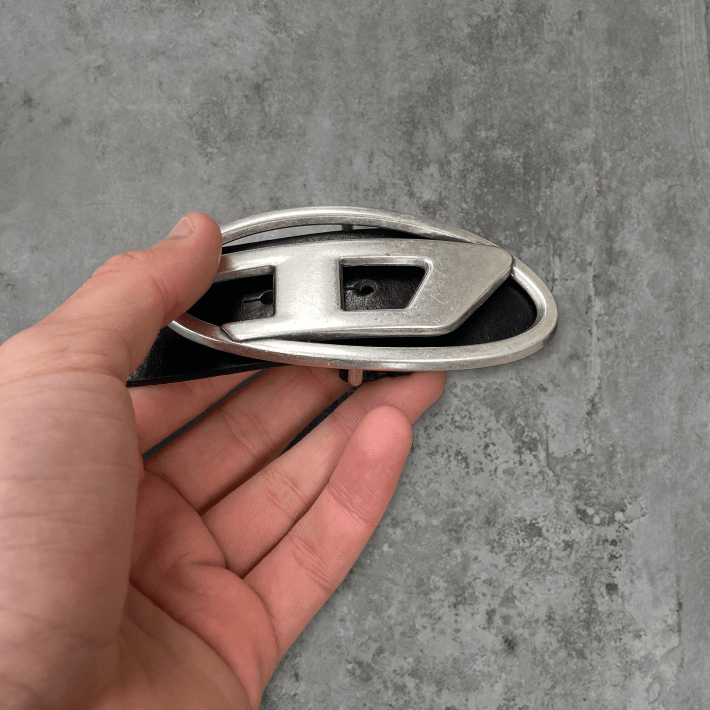 DIESEL "D" LEATHER AND CHROME BELT - Known Source