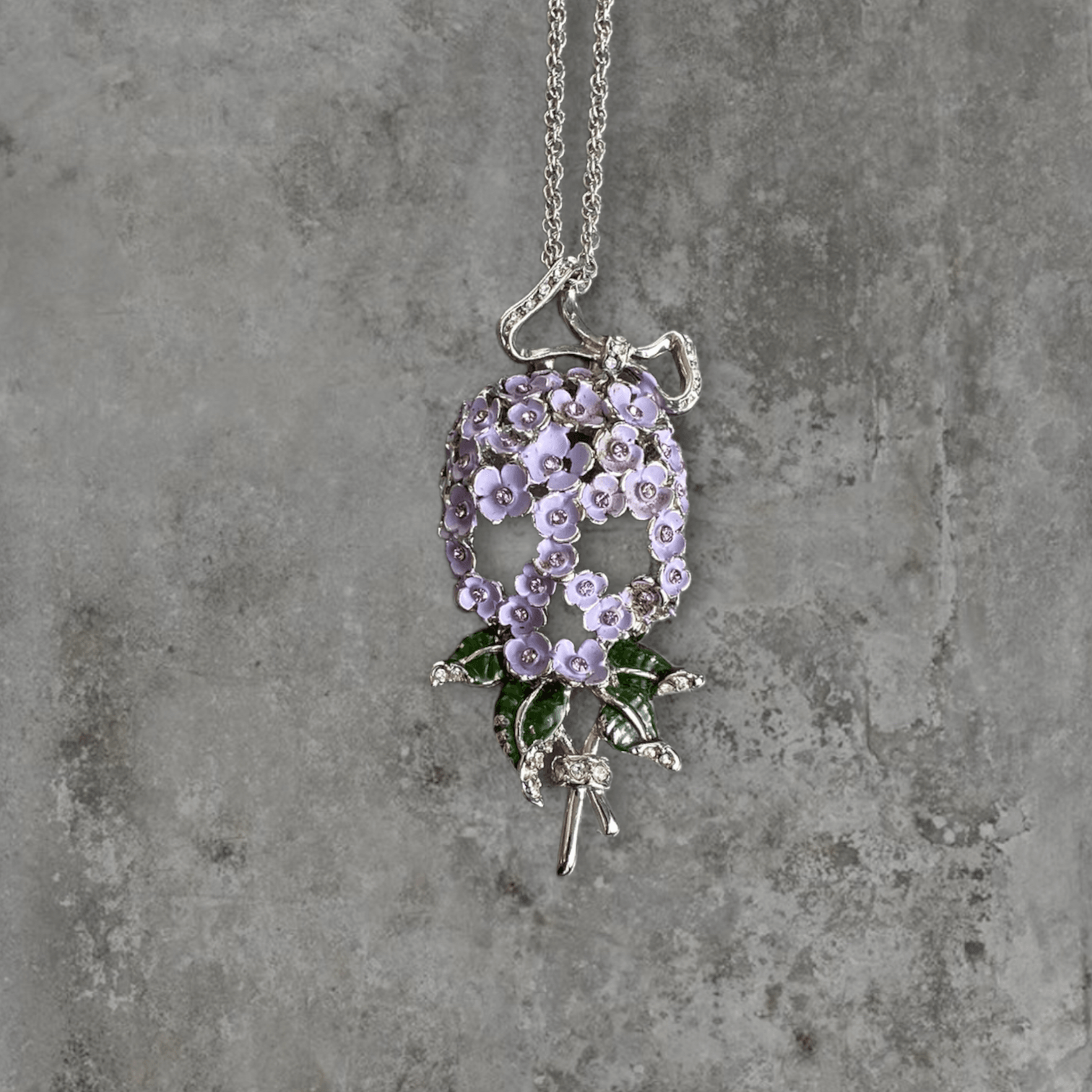 VIVIENNE WESTWOOD FLOWER SKULL NECKLACE - Known Source