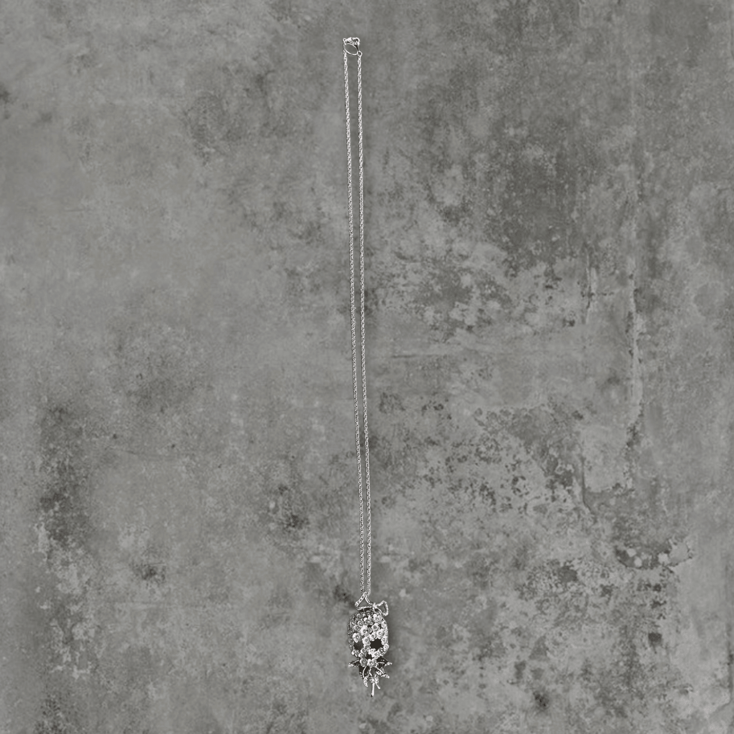 VIVIENNE WESTWOOD FLOWER SKULL NECKLACE - Known Source