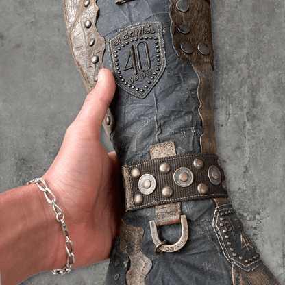 EL DANTES '40 YEARS' STUDDED LEATHER HEELED BOOTS - EU 37 - Known Source