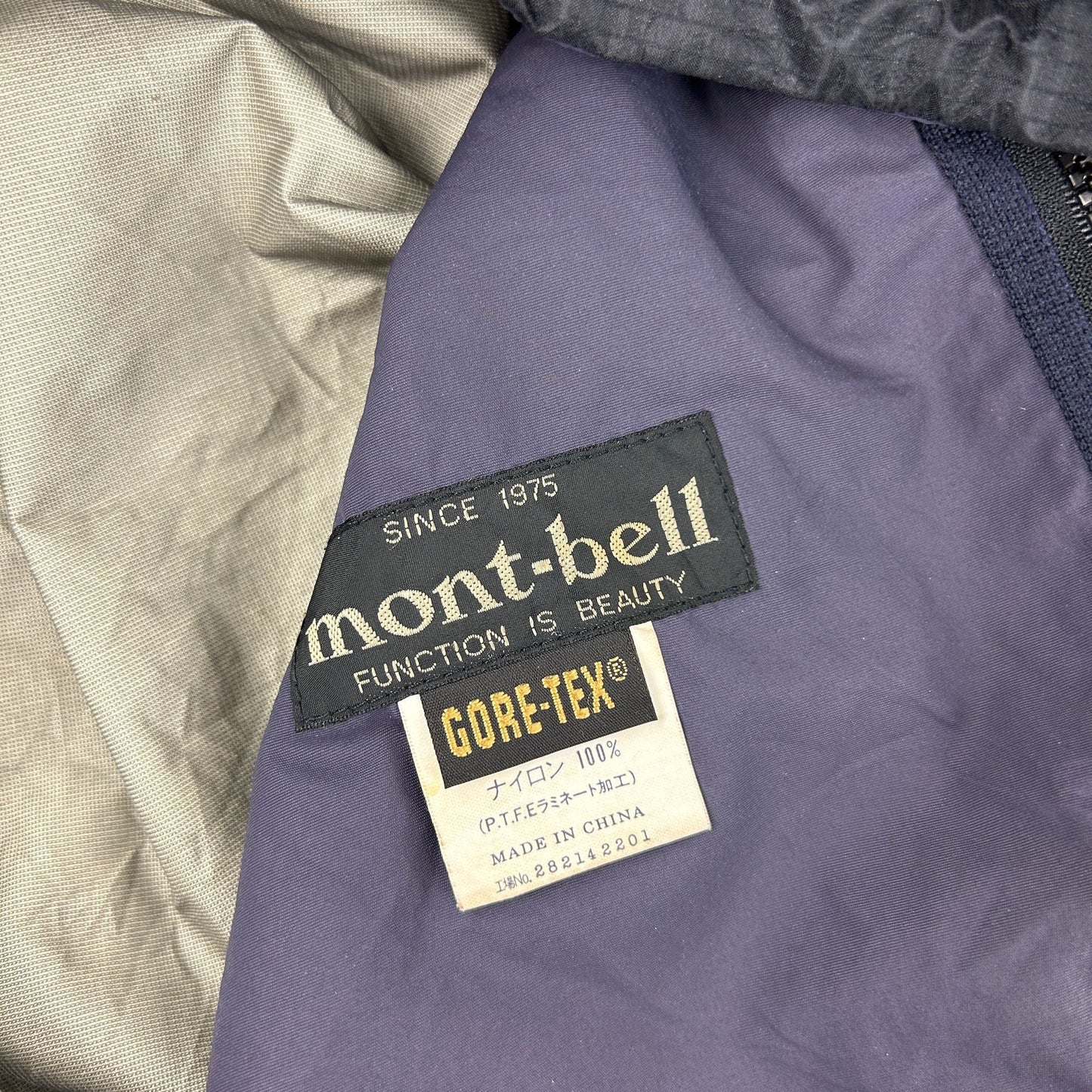 Vintage Montbell GORE-TEX Jacket Woman's Size XS