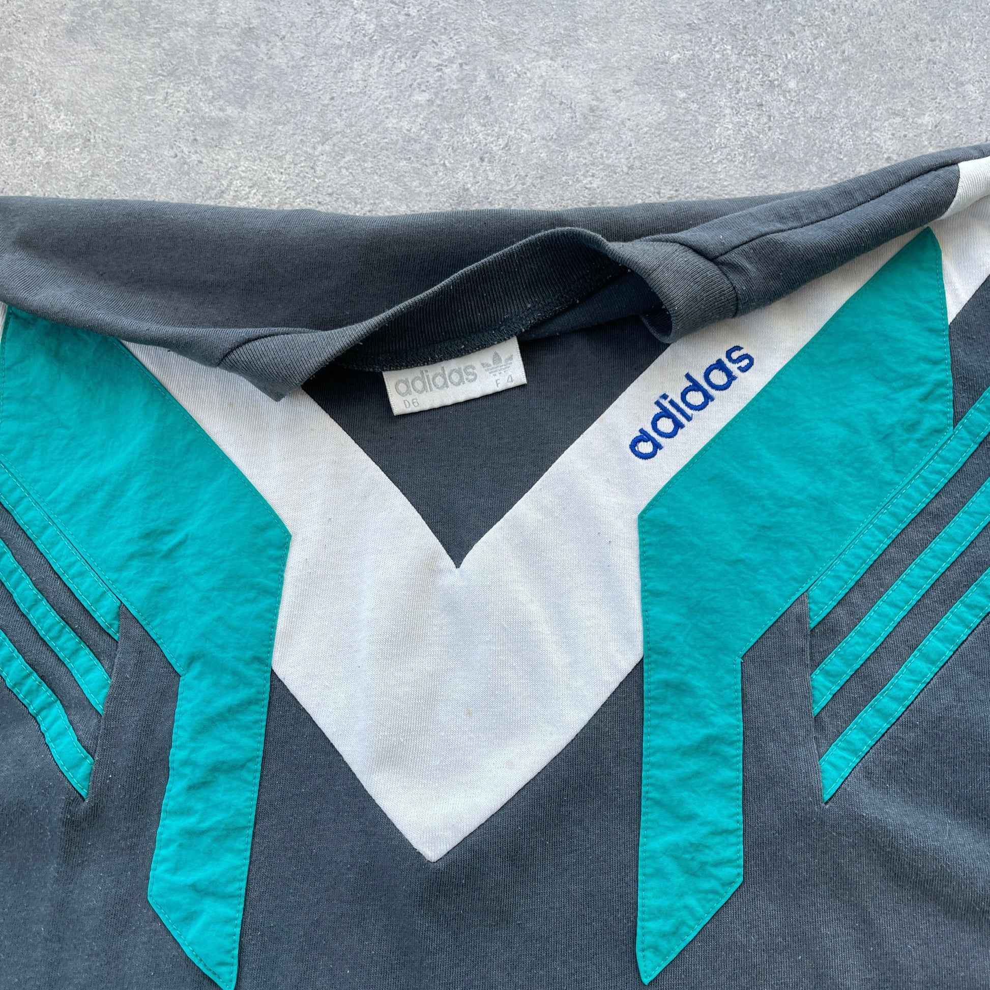 Adidas 1990s colour block embroidered t-shirt (L) - Known Source