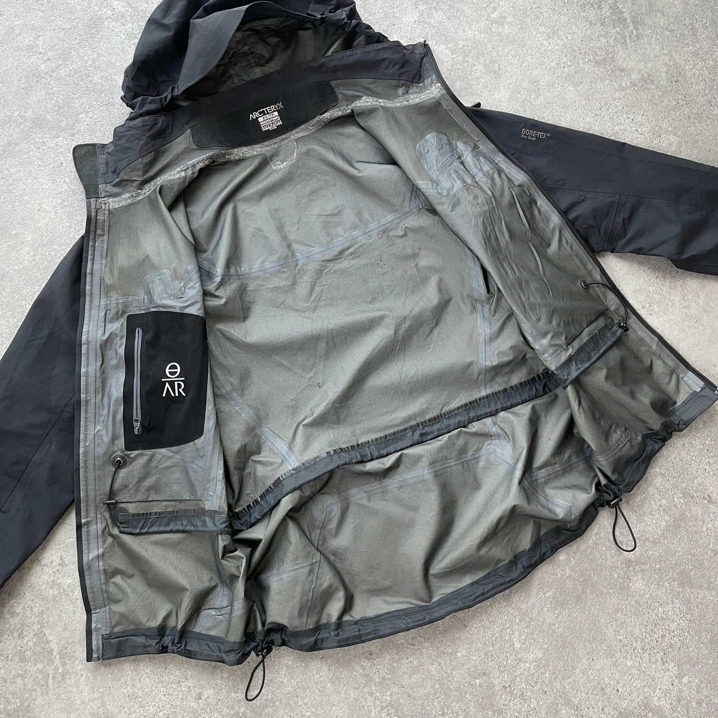 Arc’teryx 2000s Theta AR Gore-tex Pro Shell jacket (XS) - Known Source