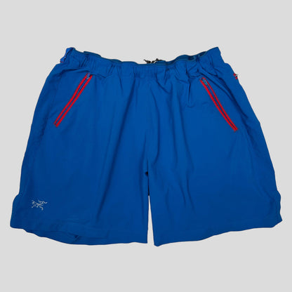 Arc’teryx 2014 multipocket Adan shorts - L - Known Source