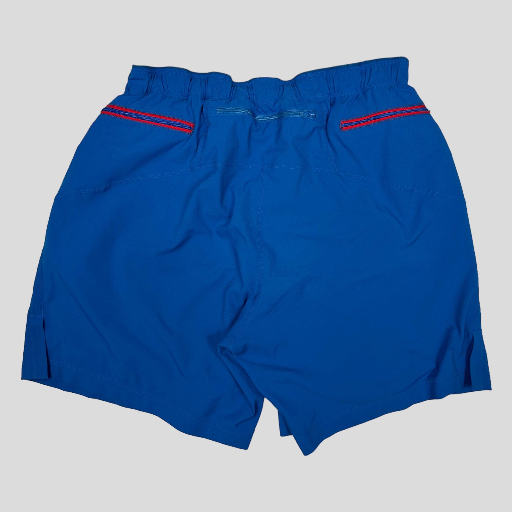 Arc’teryx 2014 multipocket Adan shorts - L - Known Source