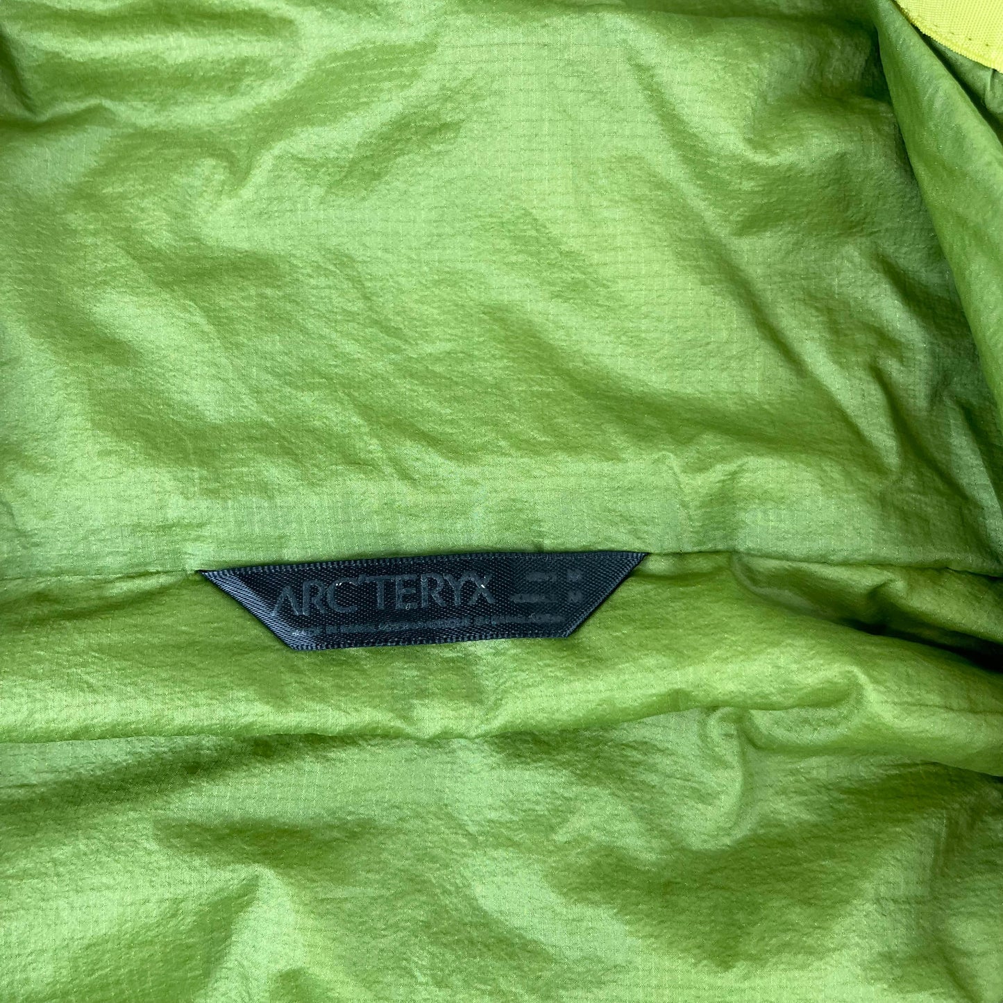 Arc'teryx Atom LT Hoodie (M) - Known Source