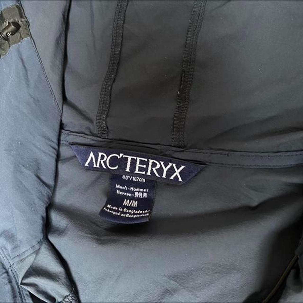 ARC'TERYX Squamish Hoody/ Navy Nylon Jacket (M) - Known Source